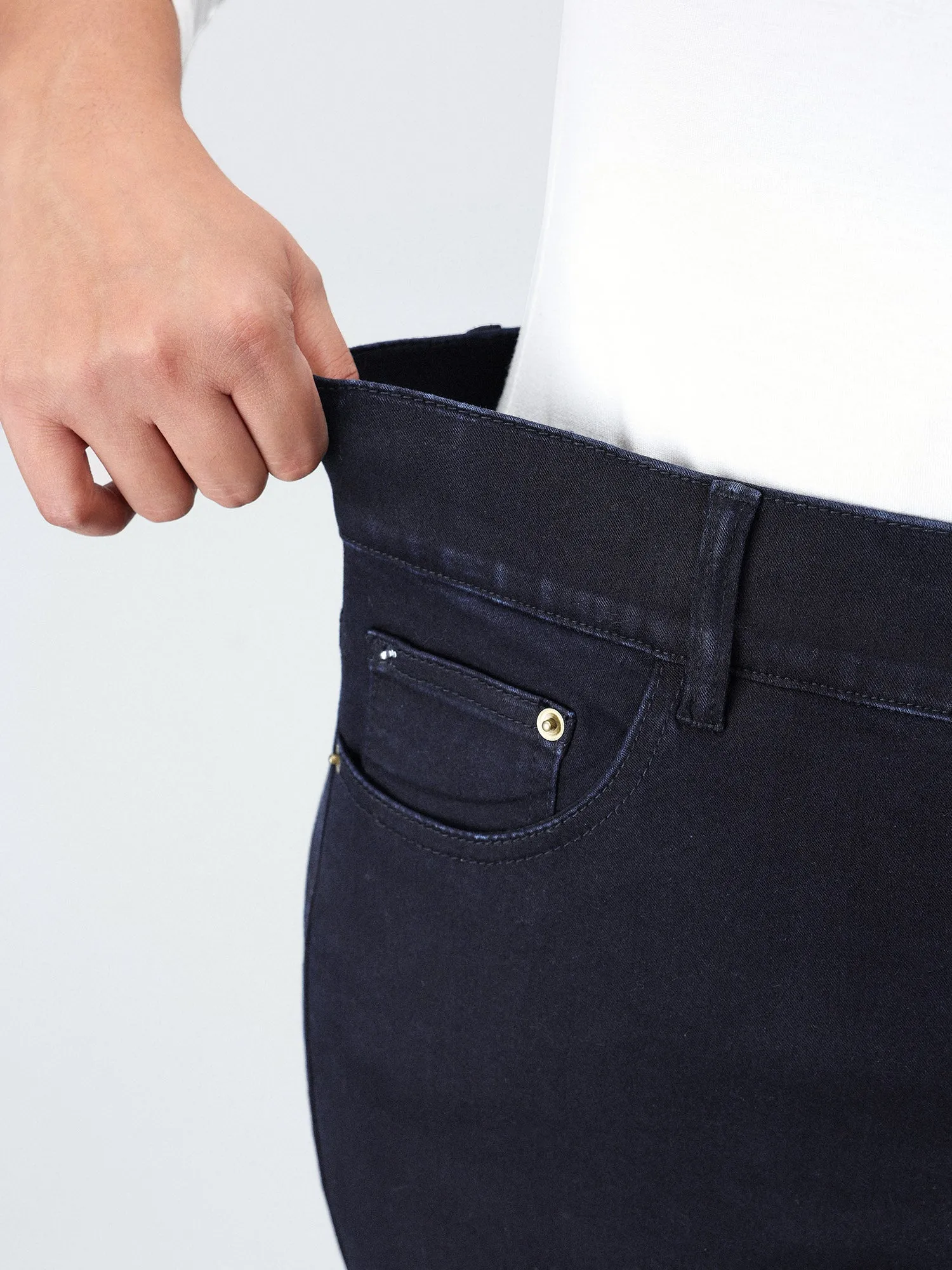 Supersoft Butt-Lifting Stretchy Skinny-Fit Jeans sold by Bloomchic product image thumbnail 4