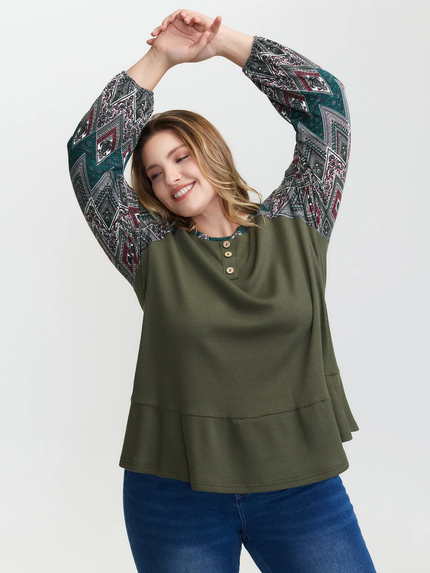 Geometric Print Ruffled Hem Button T-Shirt sold by Bloomchic product image thumbnail 2