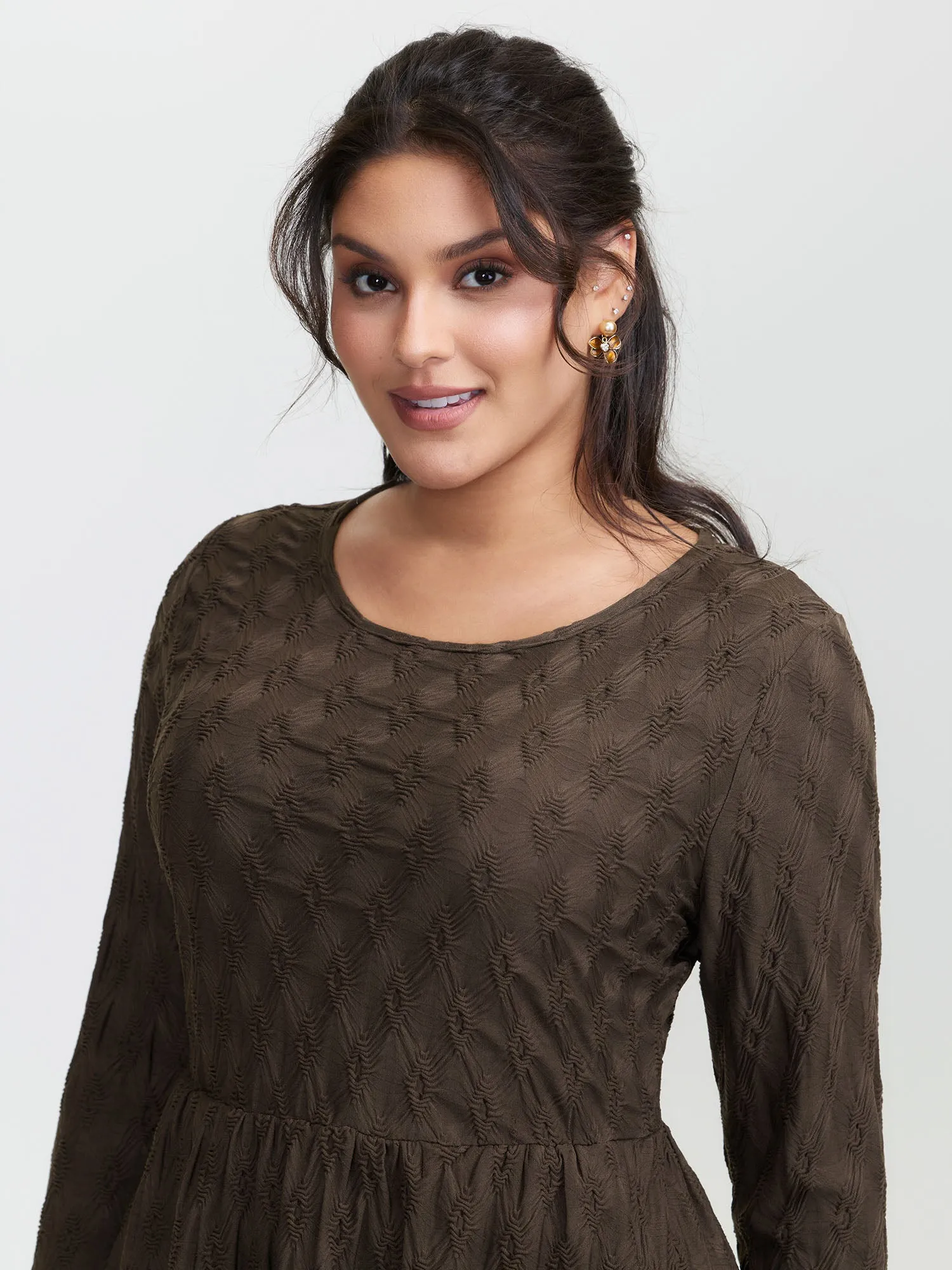 Textured Stretchy Pockets Midi Knit Dress sold by Bloomchic product image thumbnail 2