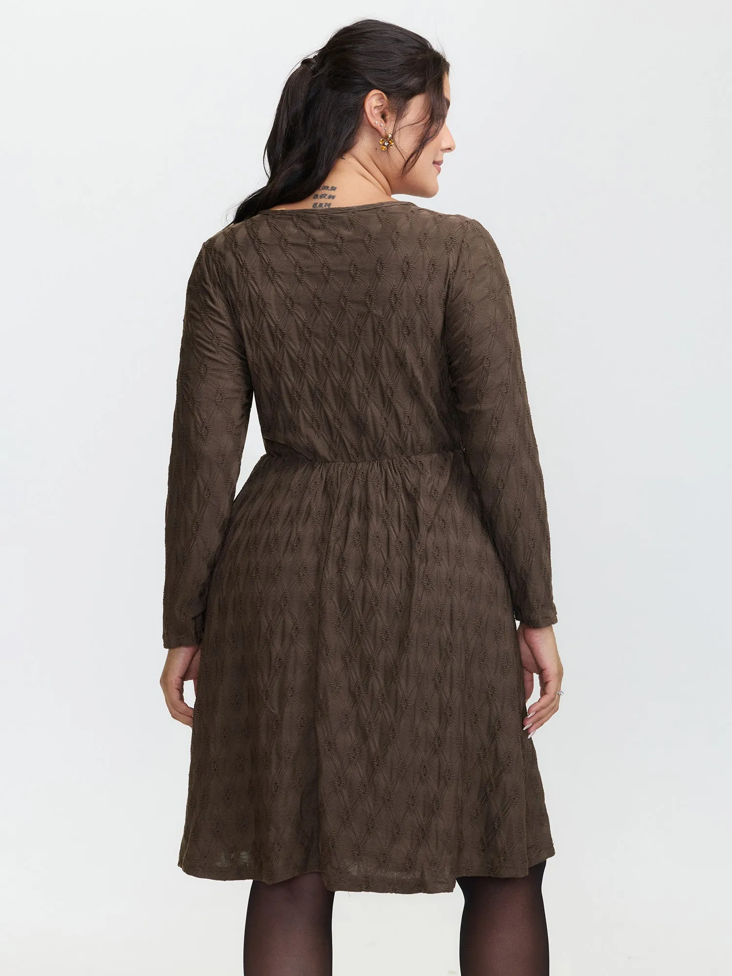 Textured Stretchy Pockets Midi Knit Dress sold by Bloomchic product image thumbnail 5