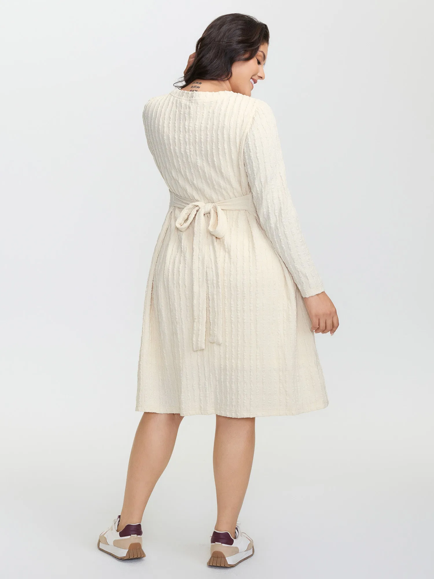 Textured Waist-Tie Stretchy Midi Dress sold by Bloomchic product image thumbnail 5