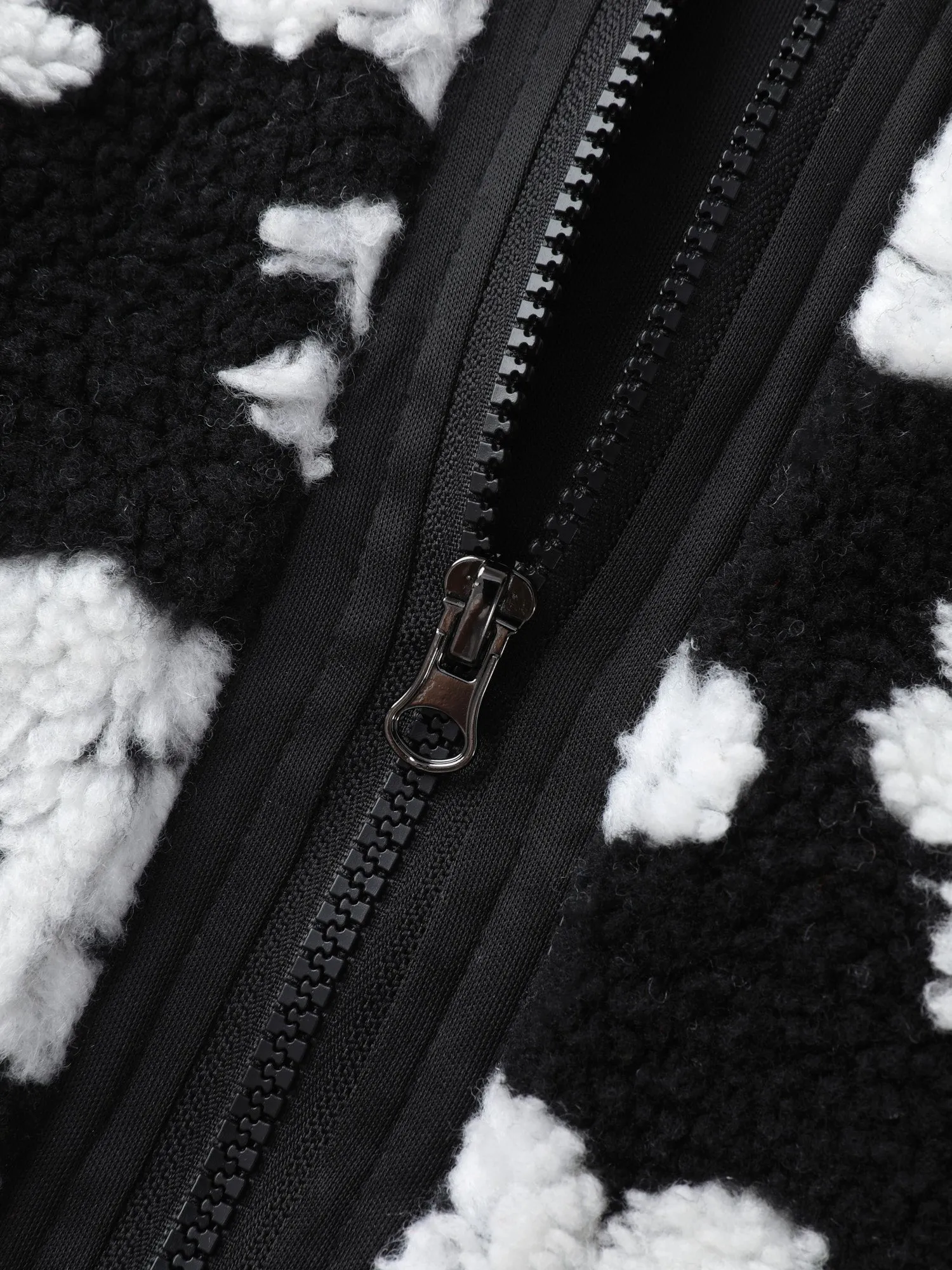 Floral Print Plush Reversible Vest sold by Bloomchic product image thumbnail 5