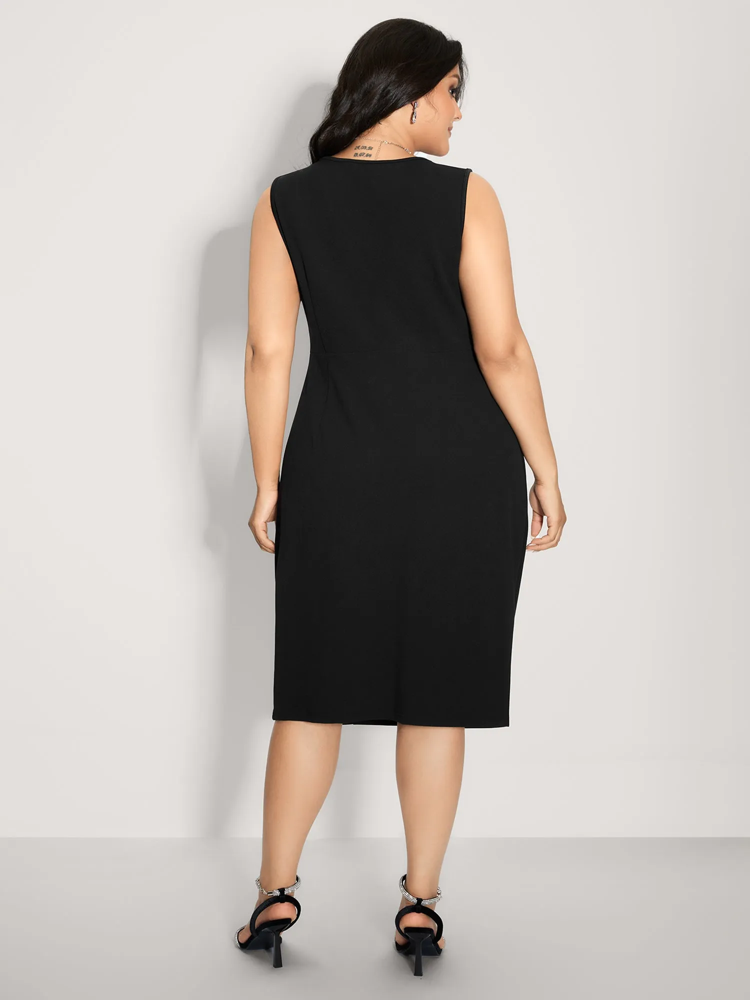 Ruched Waist Detail Sheath Midi Dress sold by Bloomchic product image thumbnail 4