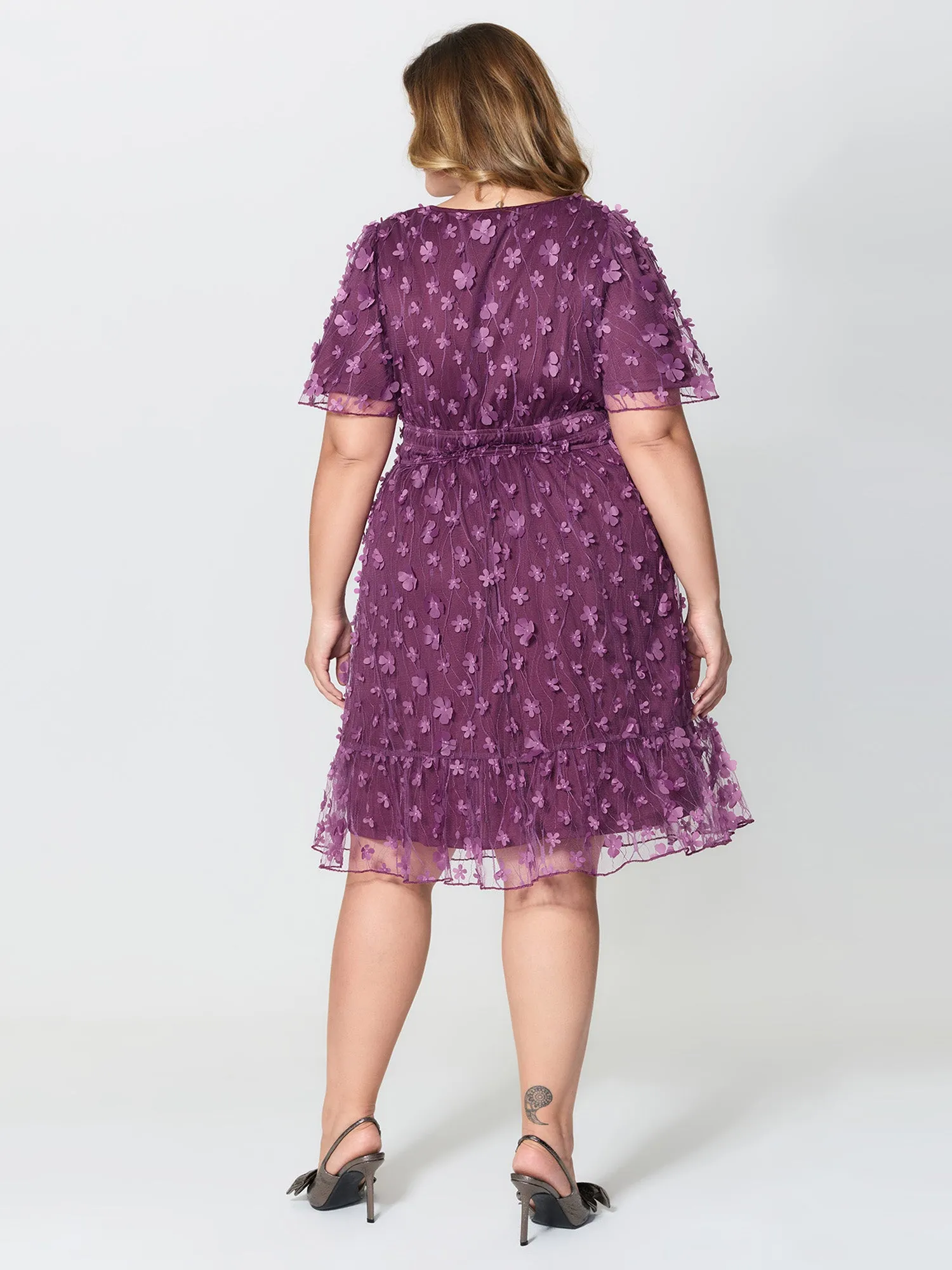 3D Floral Mesh Notched Neckline Midi Dress sold by Bloomchic product image thumbnail 4