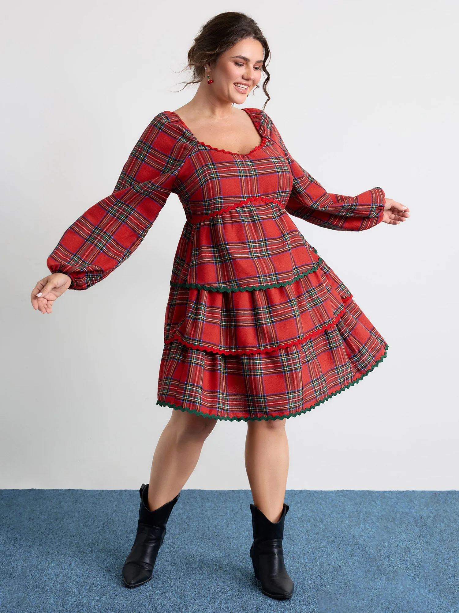 Sweet Holidays Ribbon Tiered Knee Dress sold by Bloomchic product image thumbnail 3