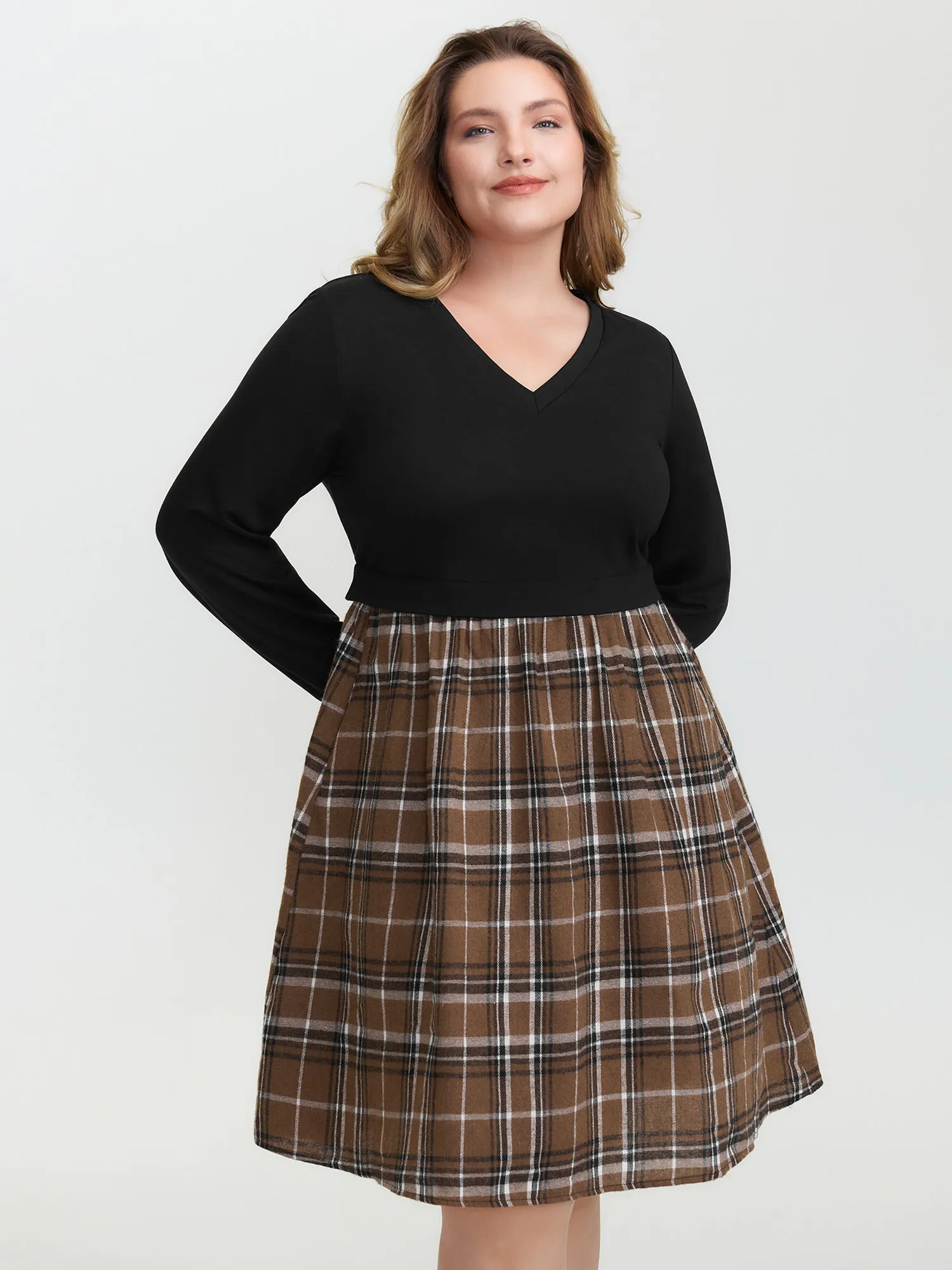 Plaid Color Contrast Stretchy Knee-Length Dress sold by Bloomchic product image thumbnail 3