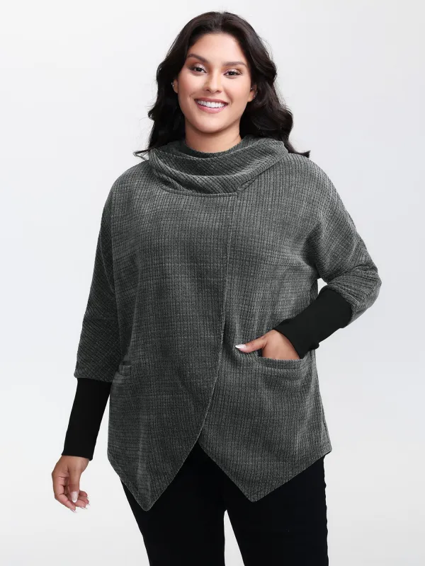 Textured Split Hem Hooded Jacket sold by Bloomchic