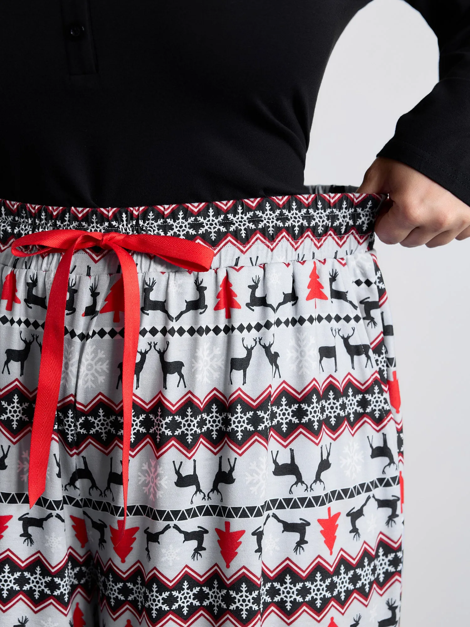 Festive Print Color Contrast Drawstring Lounge Bottoms sold by Bloomchic product image thumbnail 4