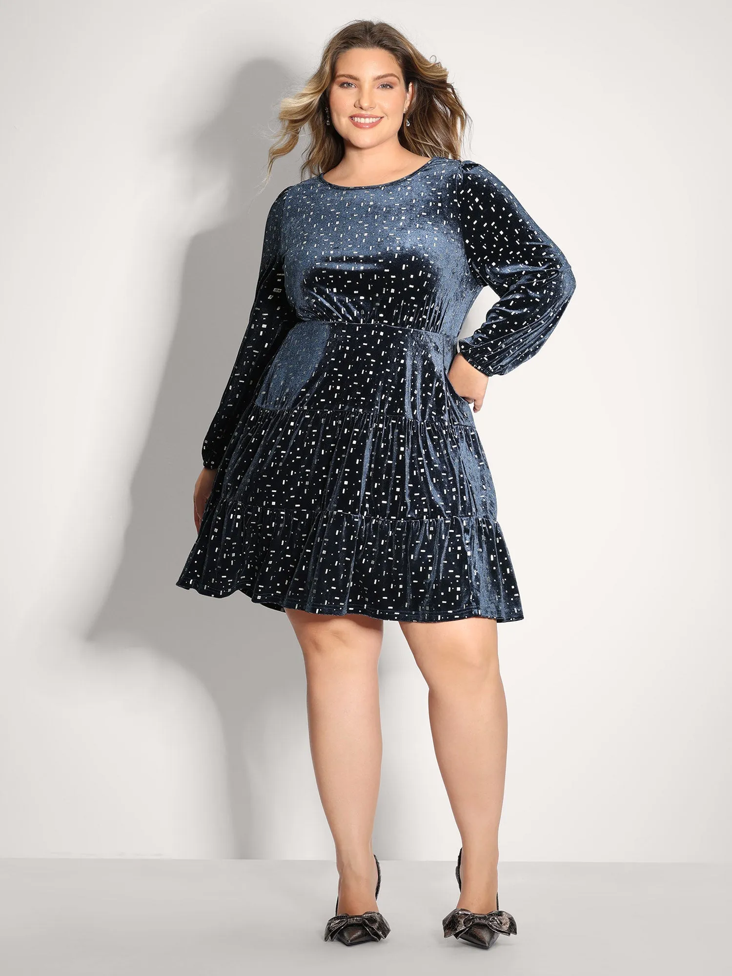 Stretchy Gold-Stamped Pockets Mini Dress sold by Bloomchic product image thumbnail 3