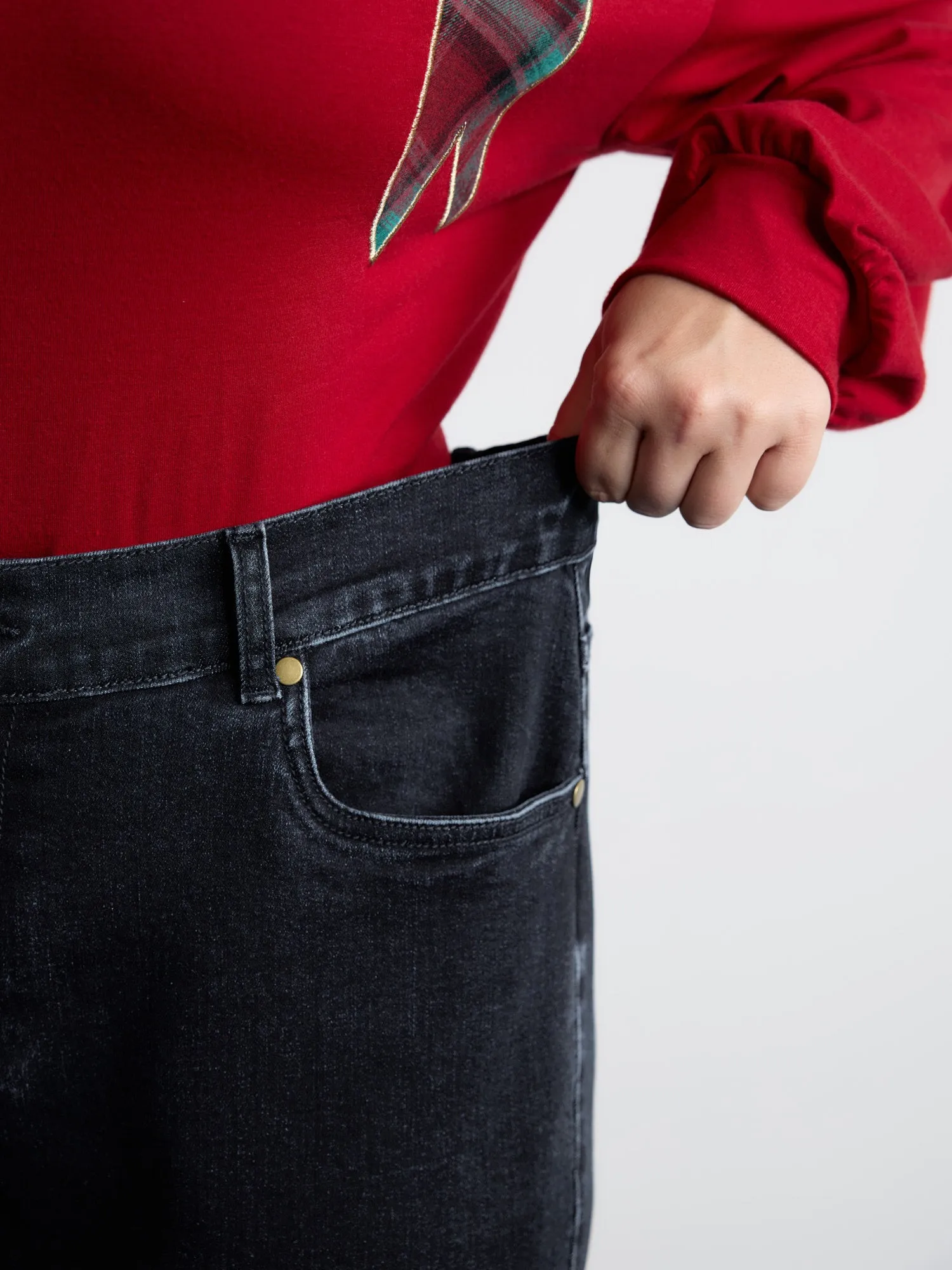 Stretchy Plaid Straight-Leg Jeans sold by Bloomchic product image thumbnail 4