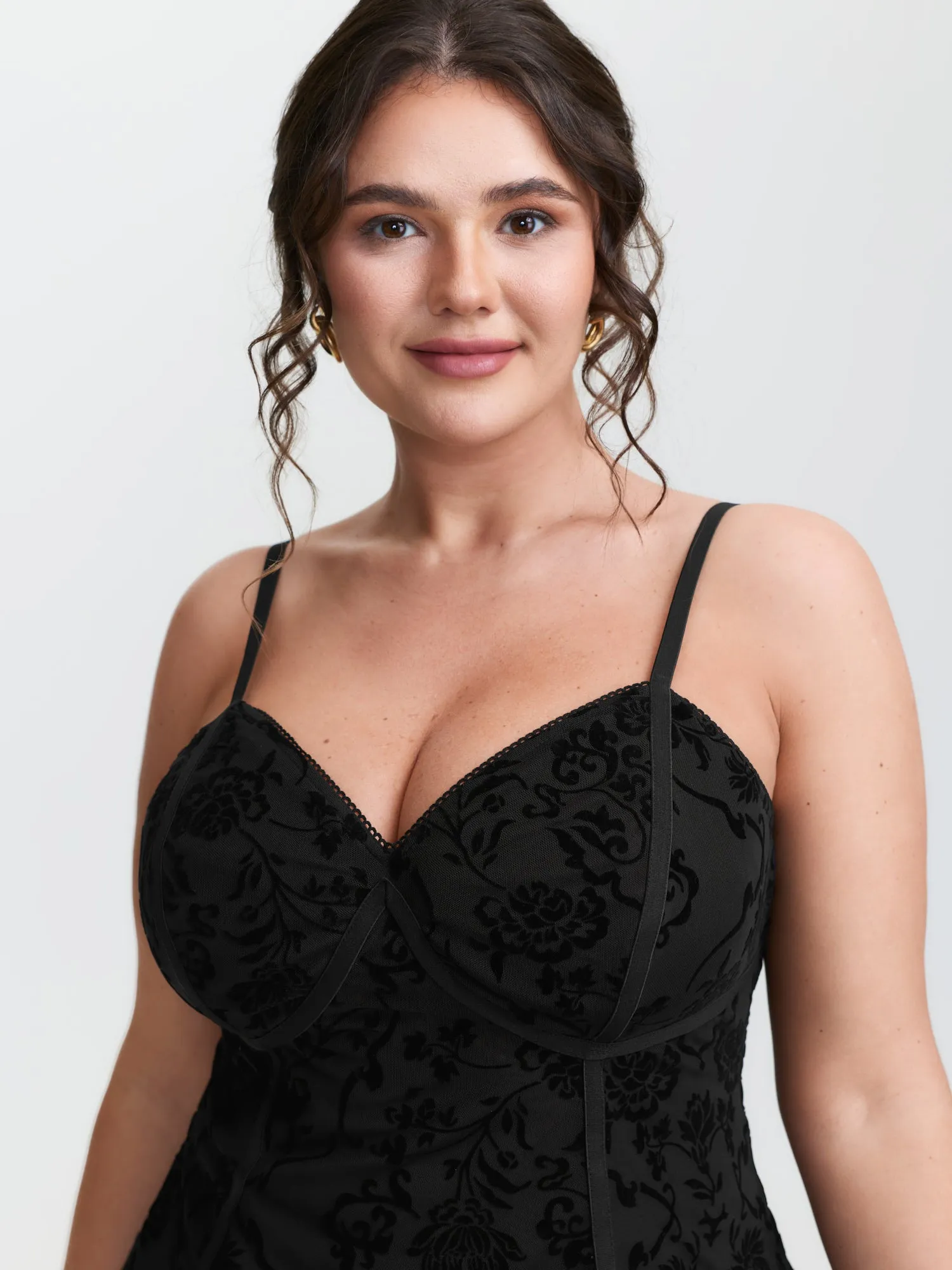 Flocked Floral Stretchy Mesh Lace Tank Top sold by Bloomchic product image thumbnail 3