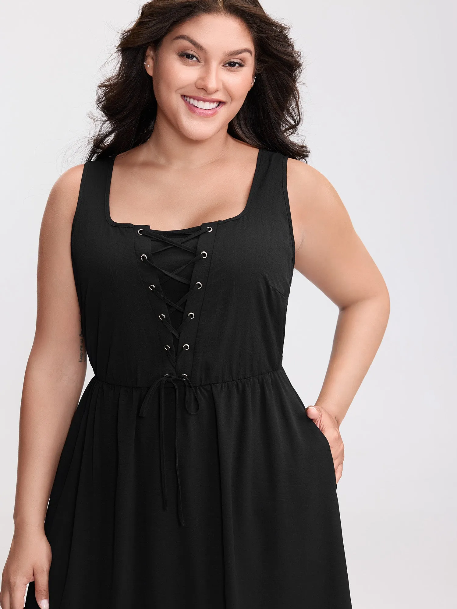 Cross-Tie Textured Solid Midi Dress sold by Bloomchic product image thumbnail 2