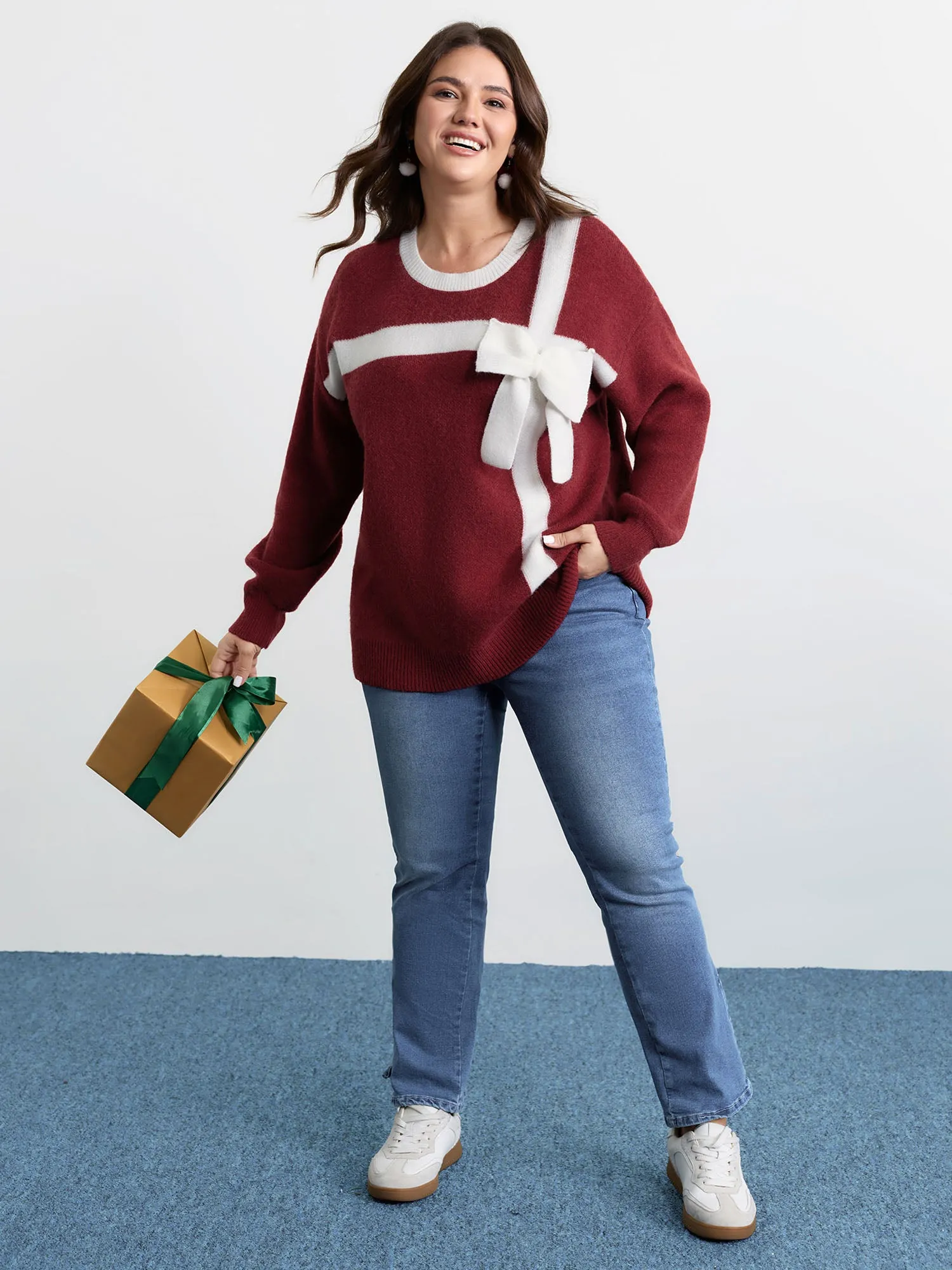 3D Bowtie Color Contrast Pullover sold by Bloomchic