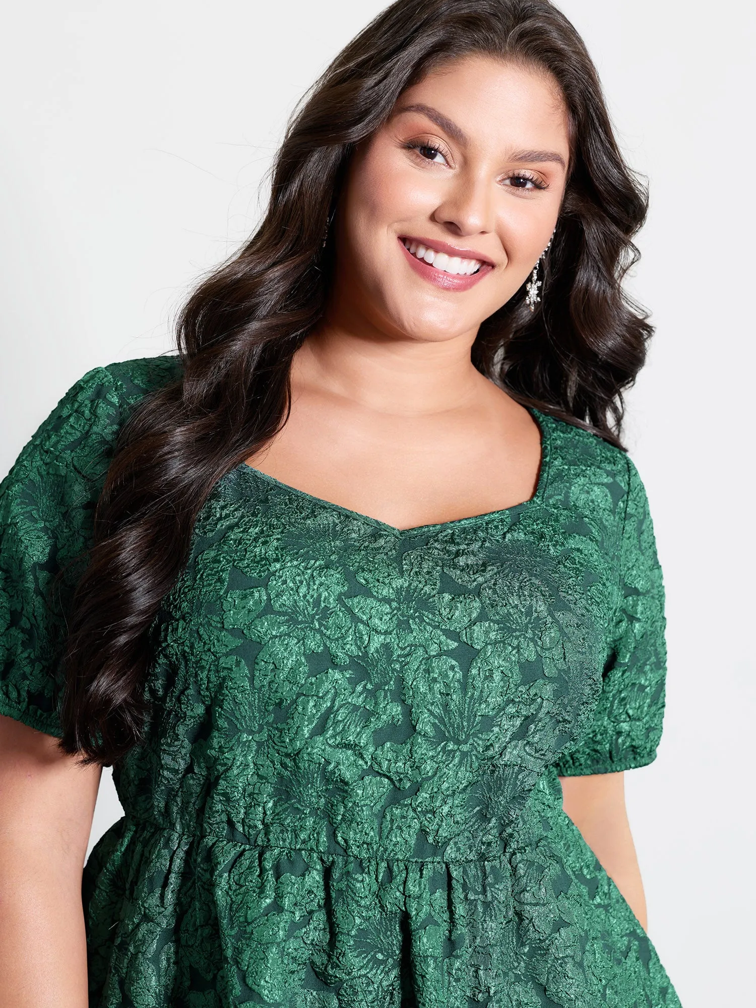 Textured Jacquard Puffy Sleeve Knee Dress sold by Bloomchic product image thumbnail 2