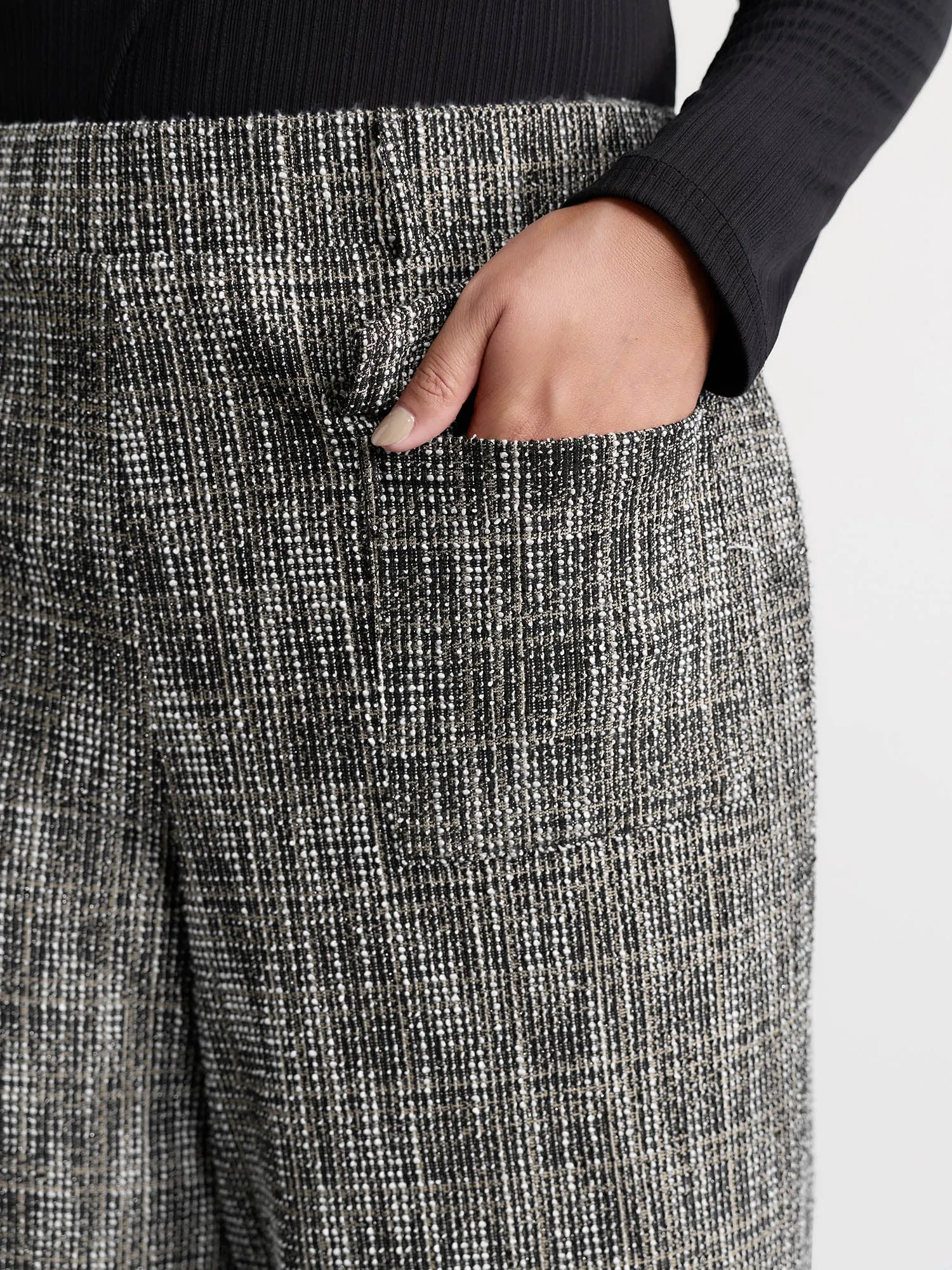 Tweed Pockets Wide Waistband Pants sold by Bloomchic product image thumbnail 4