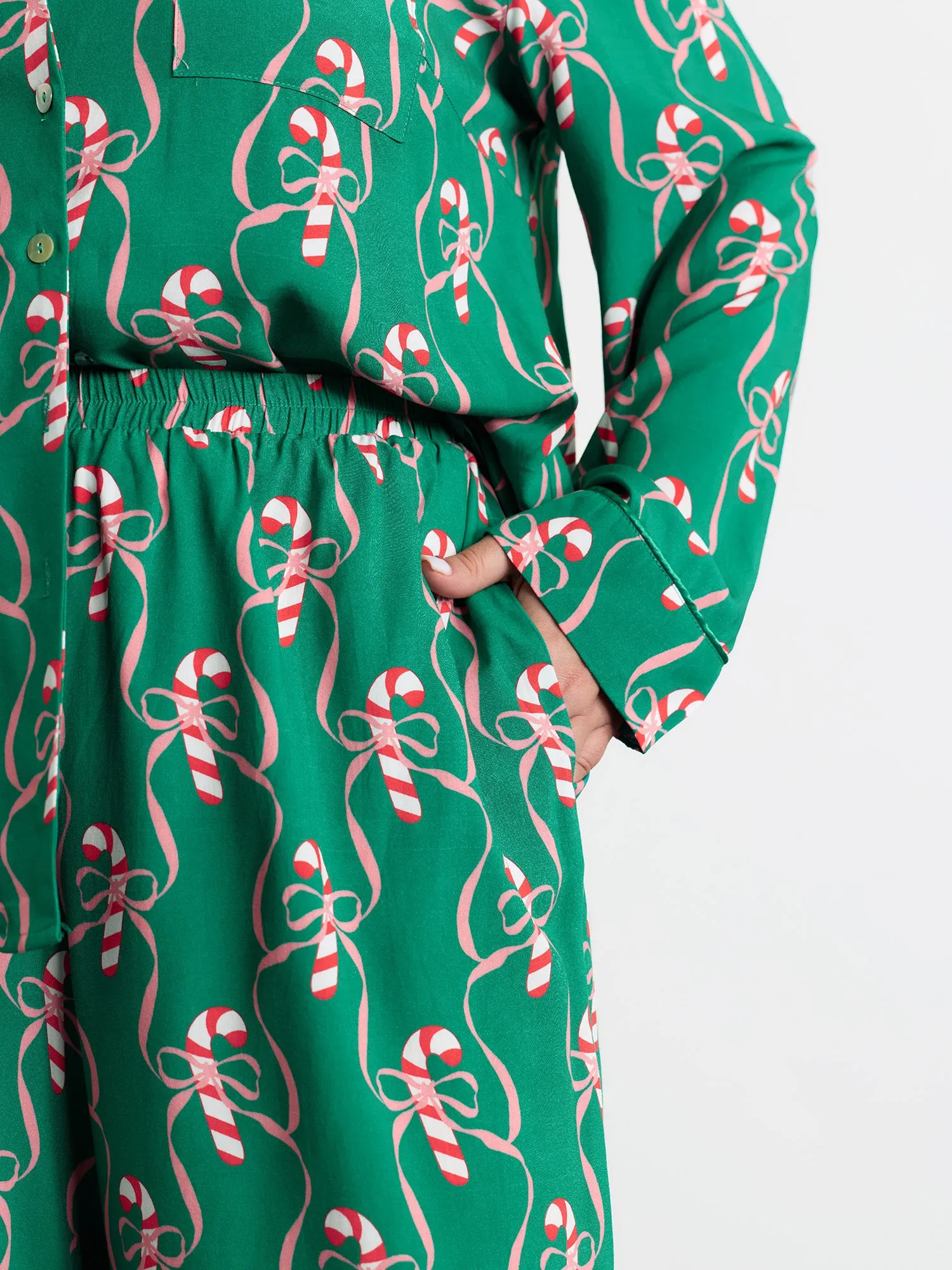 Holiday Cheer Print Pockets Two-Piece Lounge Set sold by Bloomchic product image thumbnail 5