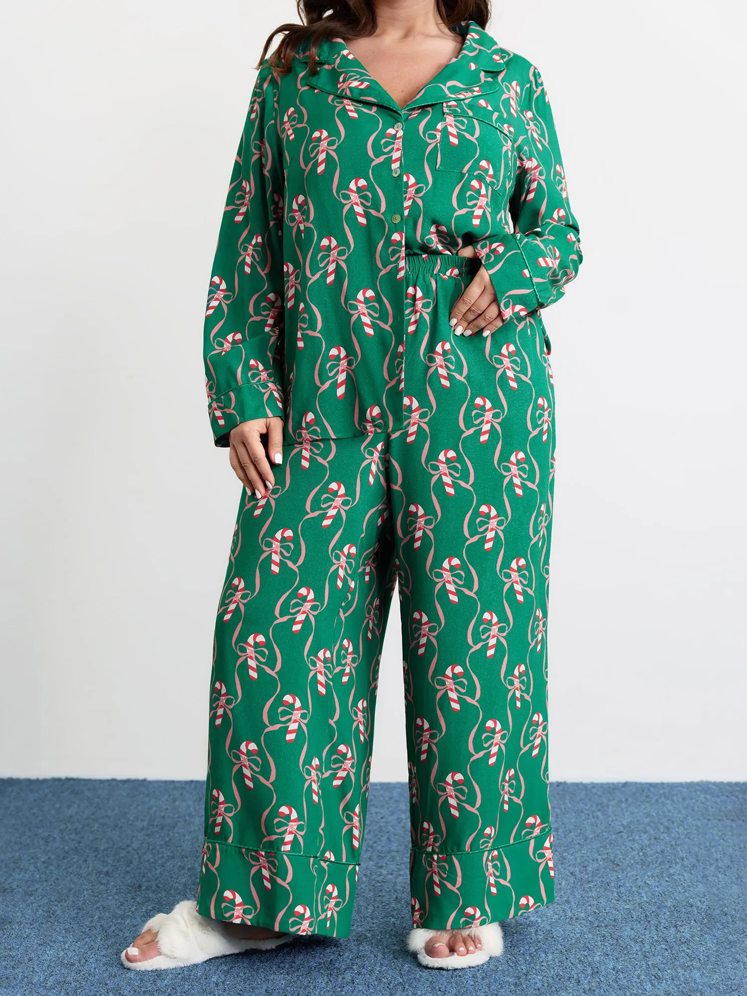 Holiday Cheer Print Pockets Two-Piece Lounge Set sold by Bloomchic product image thumbnail 4