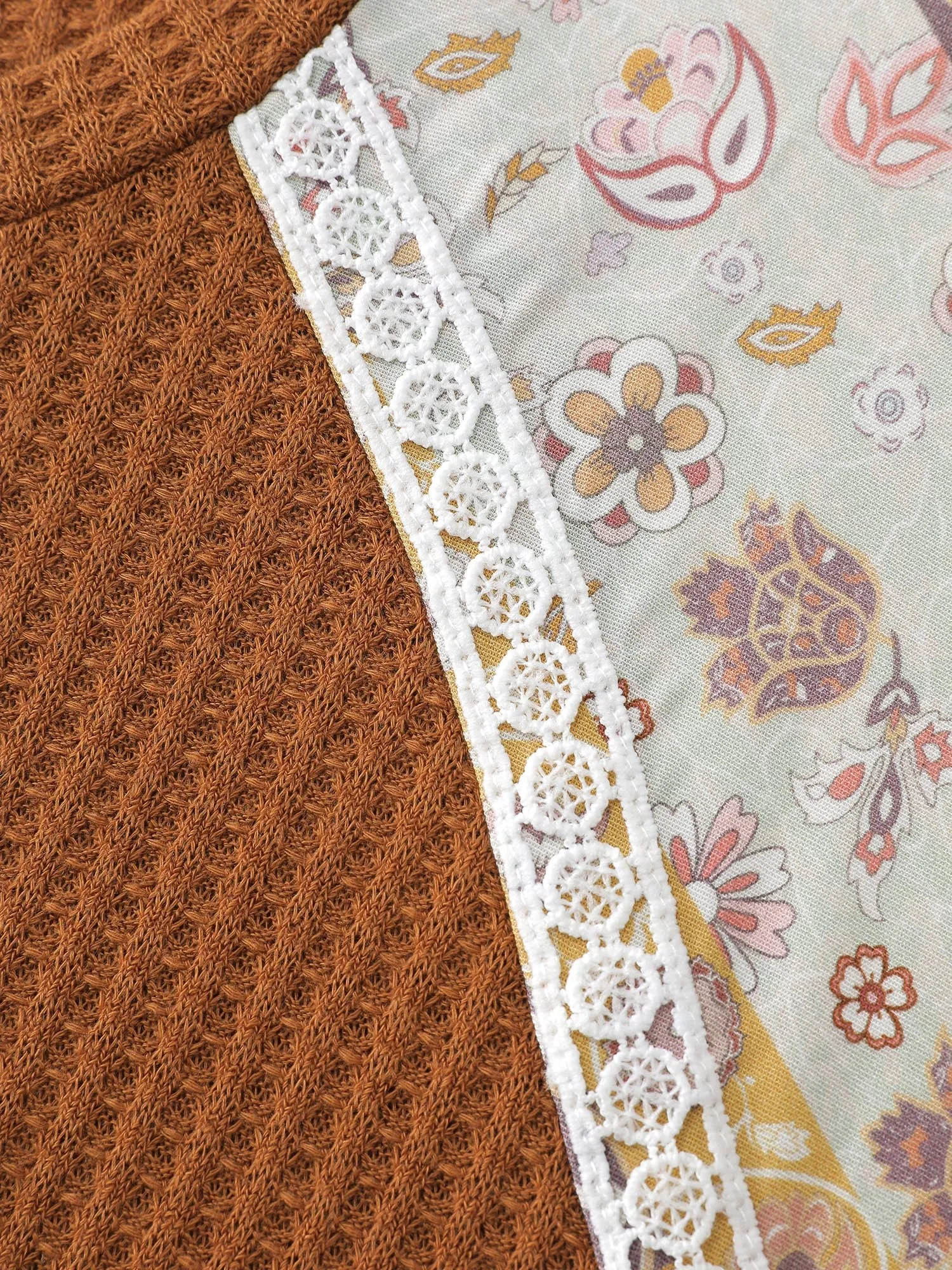 Floral Lace Trim Raglan Sleeve T-Shirt sold by Bloomchic product image thumbnail 5