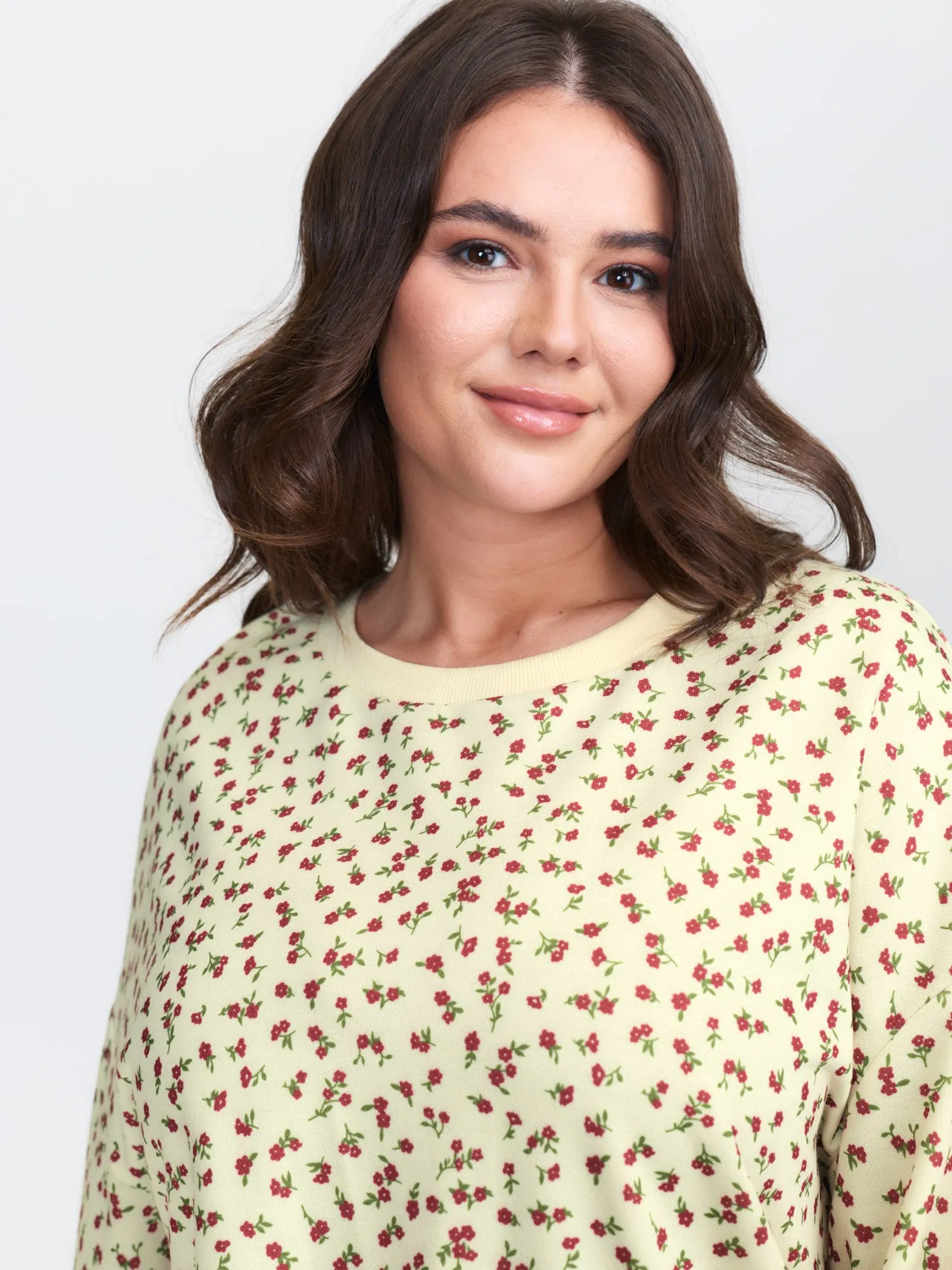 Ditsy Floral Print Stretchy Hem Sweatshirt sold by Bloomchic product image thumbnail 2