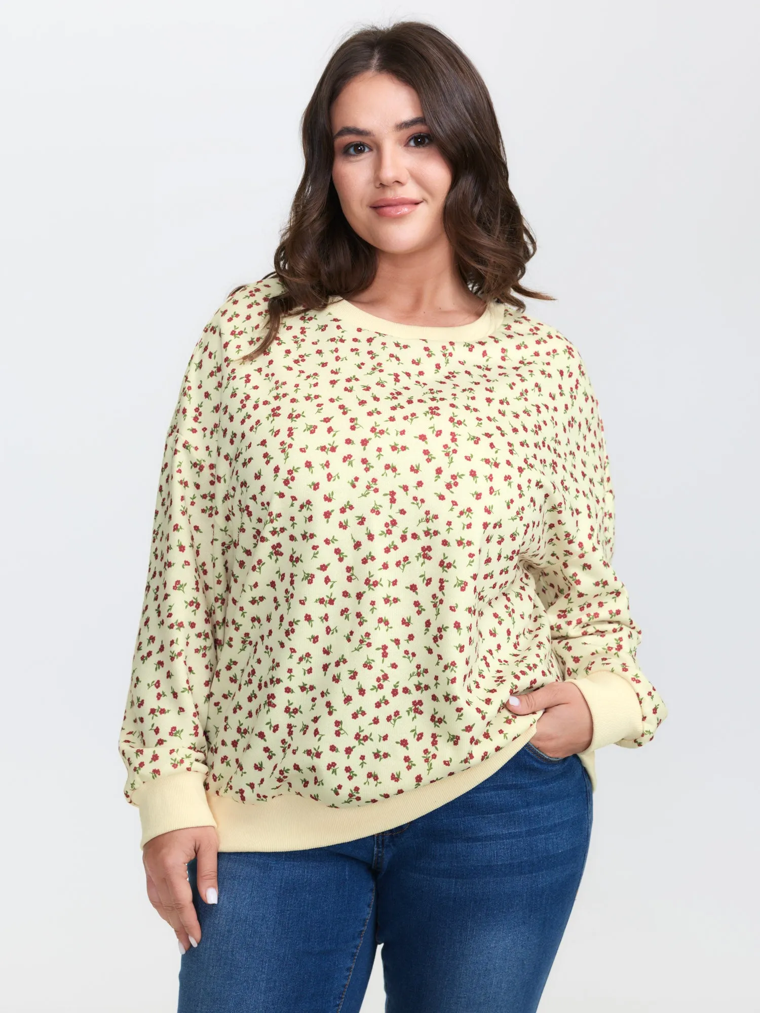 Ditsy Floral Print Stretchy Hem Sweatshirt sold by Bloomchic