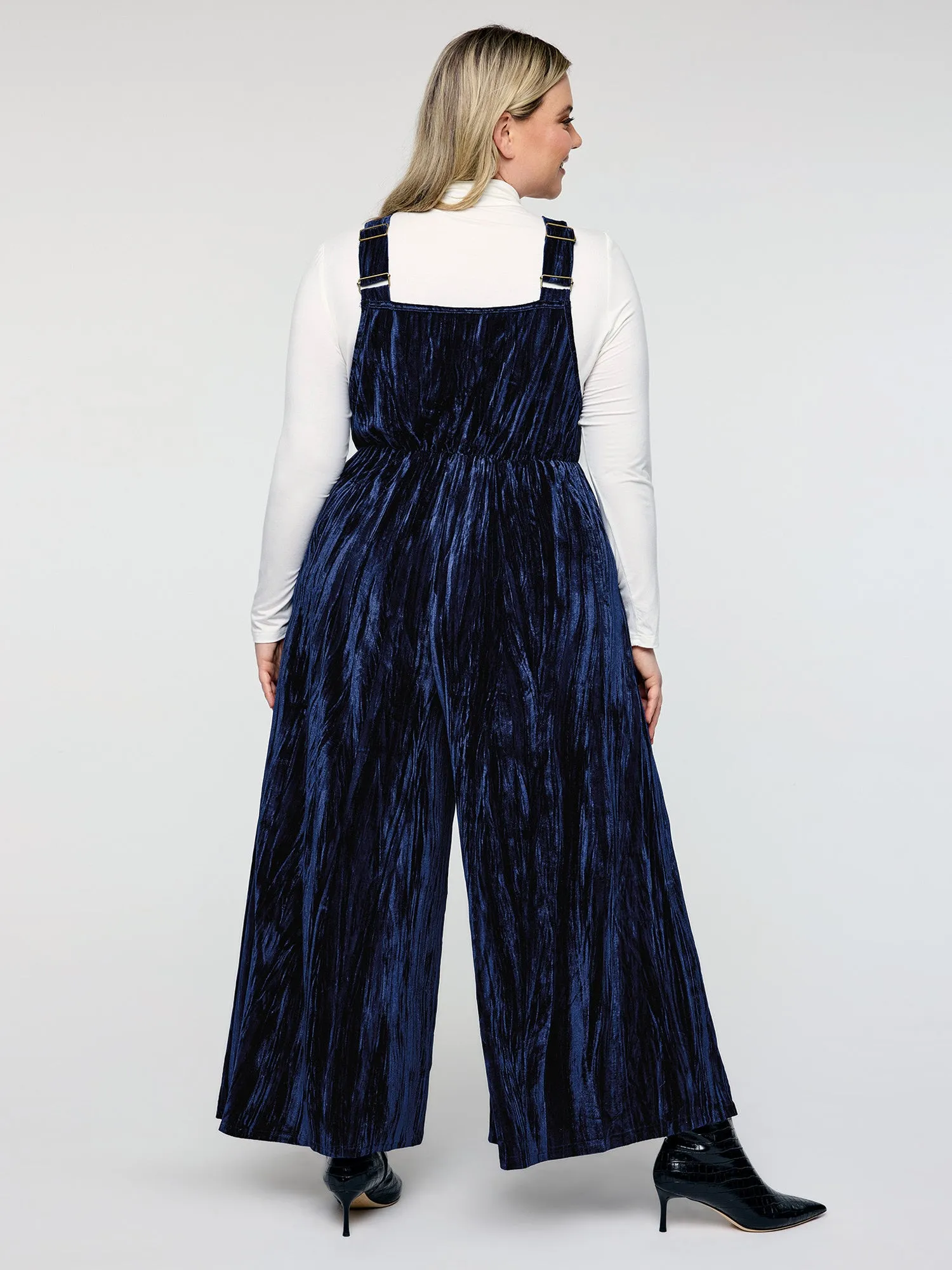 Velvety Texture Adjustable Pockets Overall Jumpsuit sold by Bloomchic product image thumbnail 4