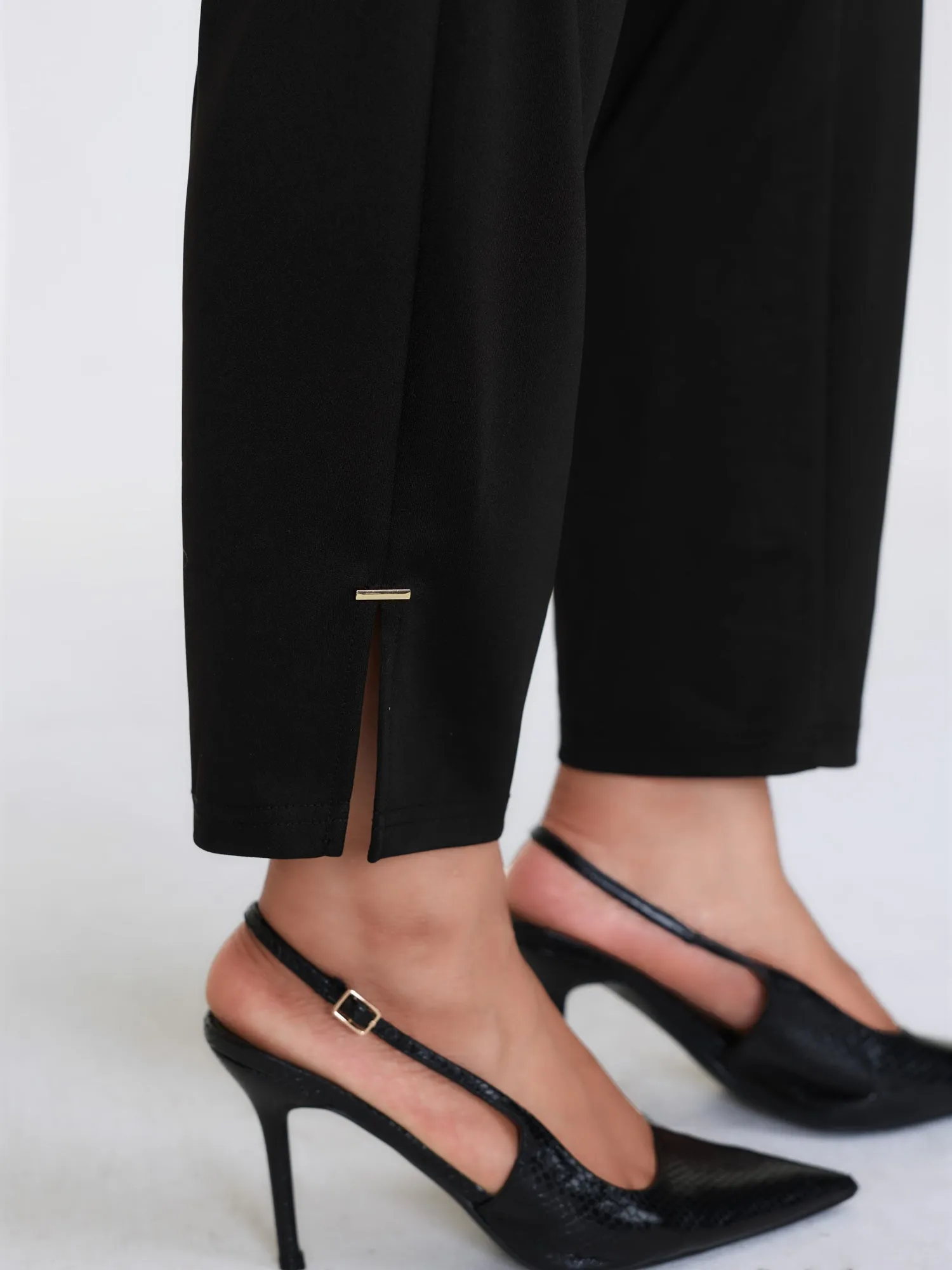 Slit Metal Detail Skinny-Fit Pants sold by Bloomchic product image thumbnail 5