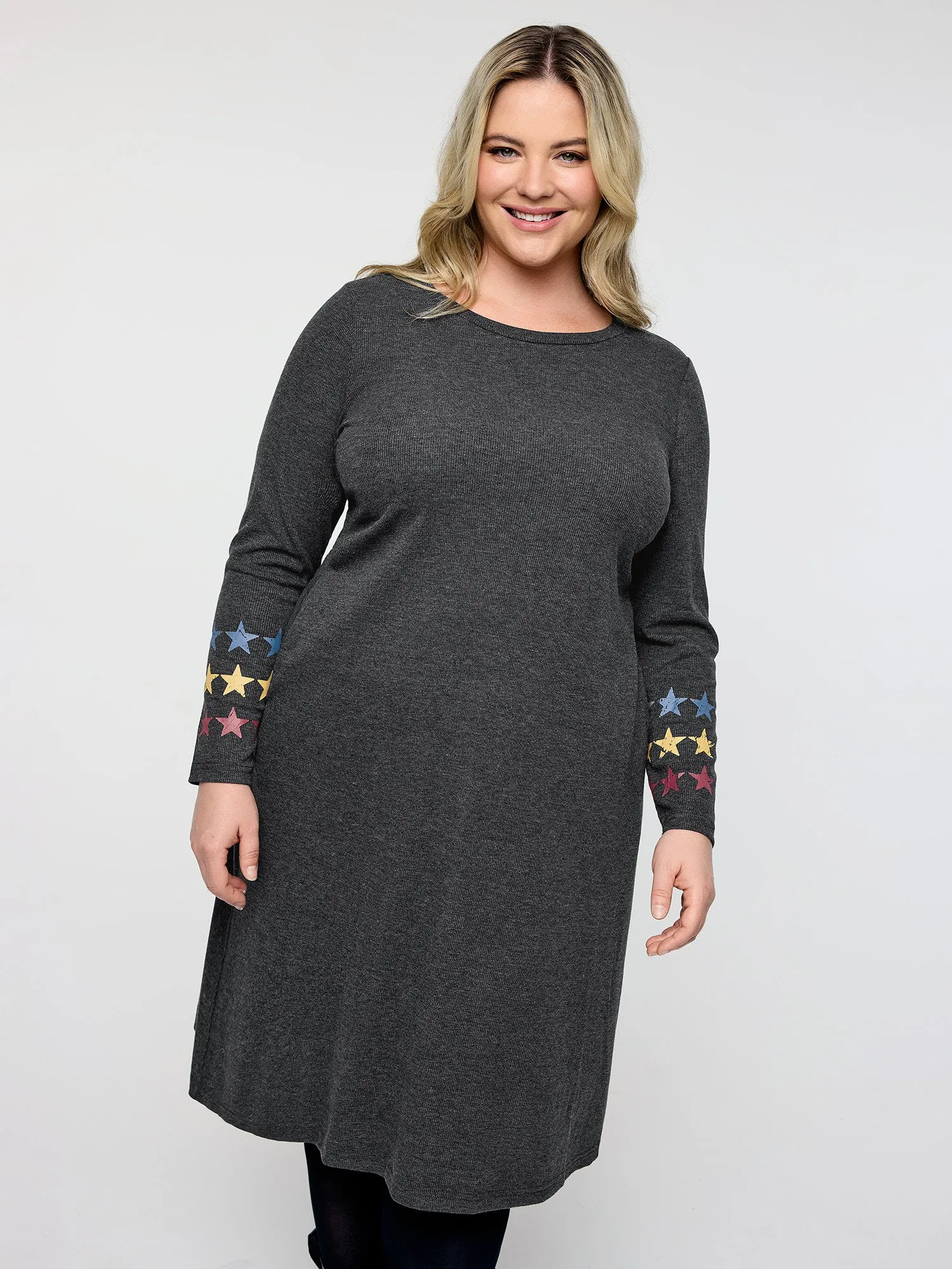 Ribbed Star Print Sleeve Pockets Midi Dress sold by Bloomchic product image thumbnail 3