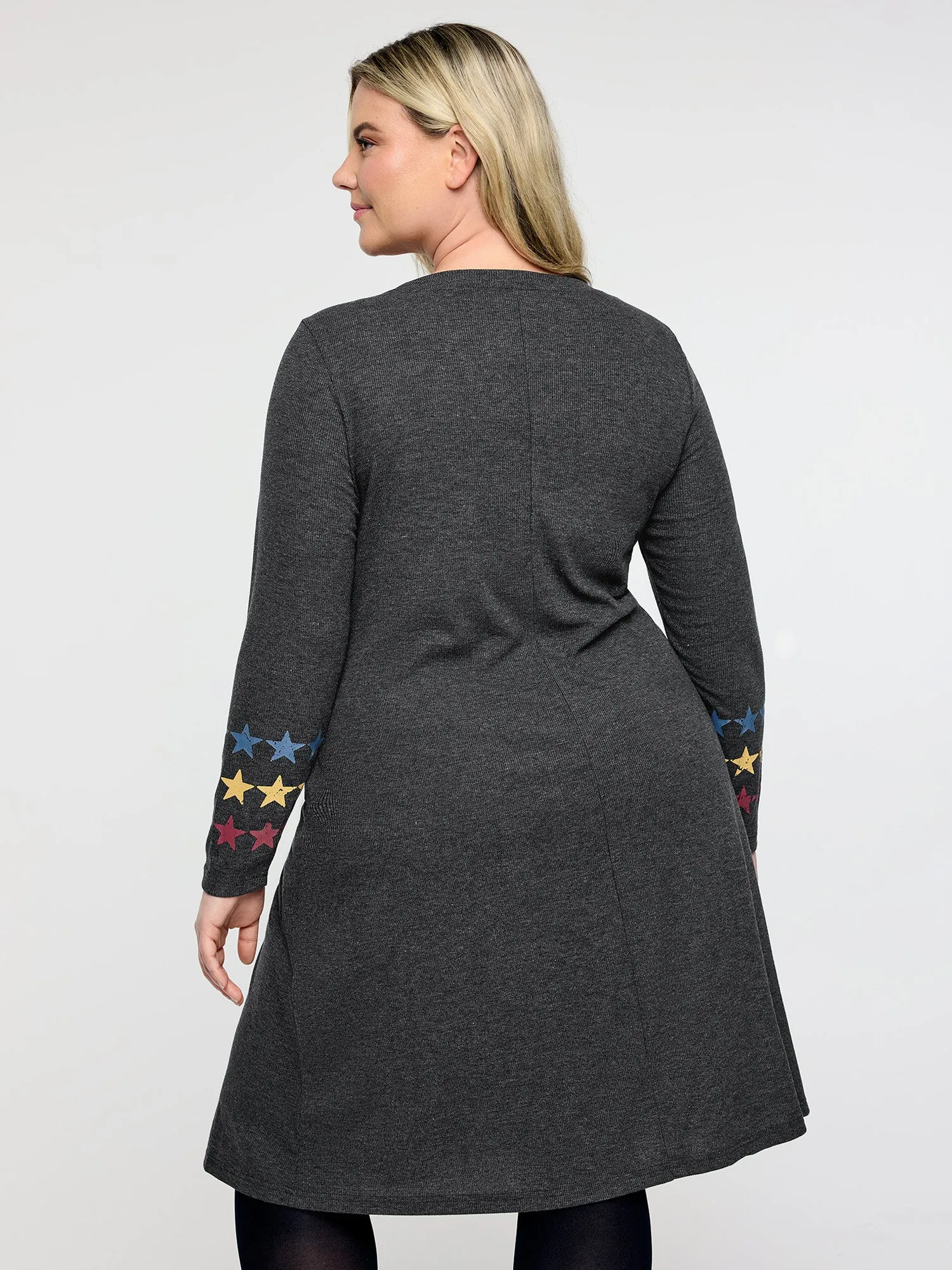Ribbed Star Print Sleeve Pockets Midi Dress sold by Bloomchic product image thumbnail 4