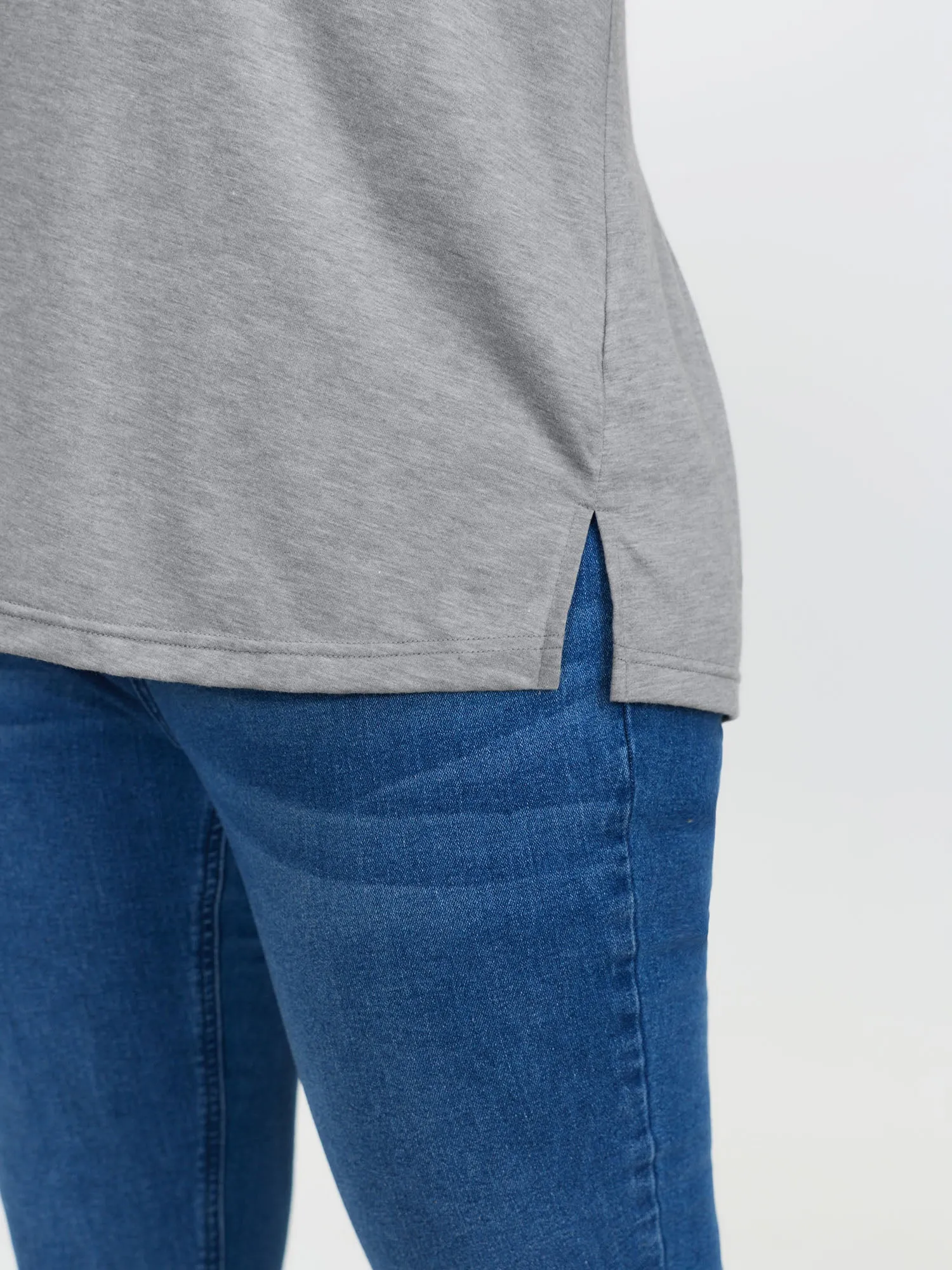 Color Contrast Raglan Sleeve T-Shirt sold by Bloomchic product image thumbnail 4