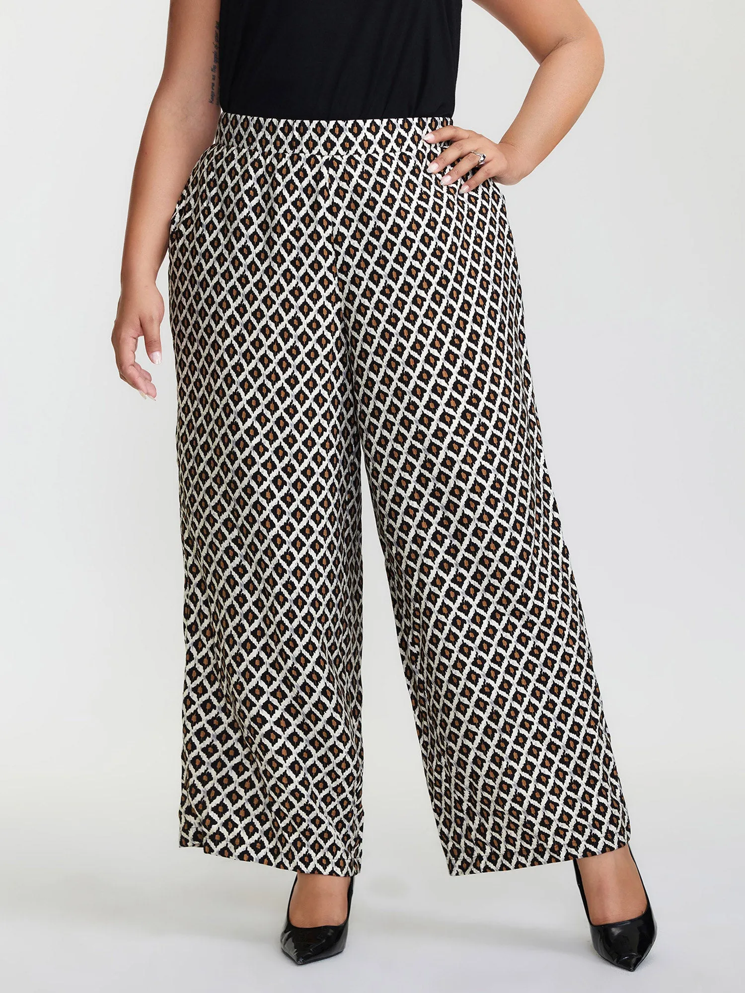 Geometric Pattern Wide-Leg Pants sold by Bloomchic product image thumbnail 2