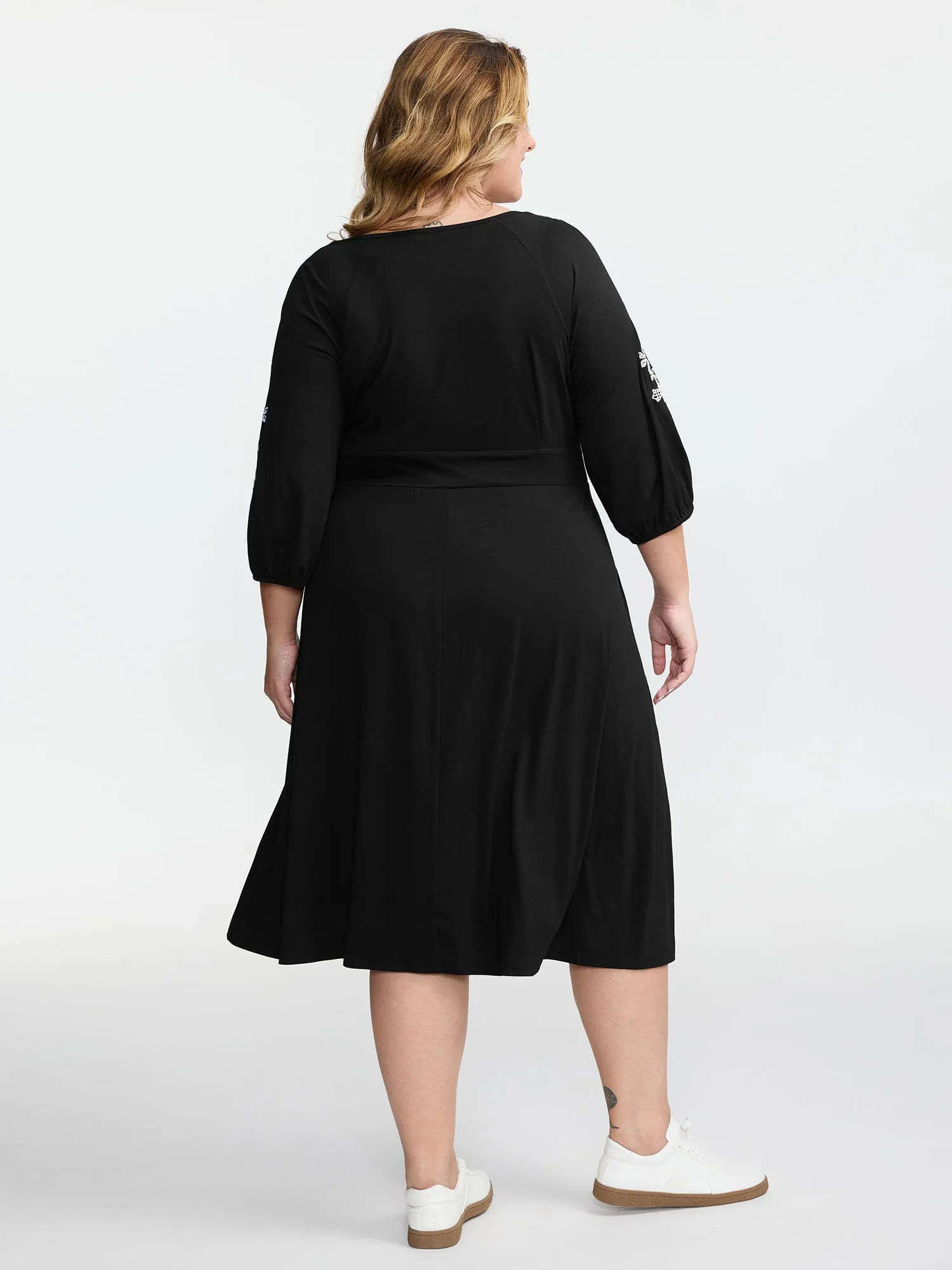 Floral Embroidered V-Neck Pockets Midi Dress sold by Bloomchic product image thumbnail 4