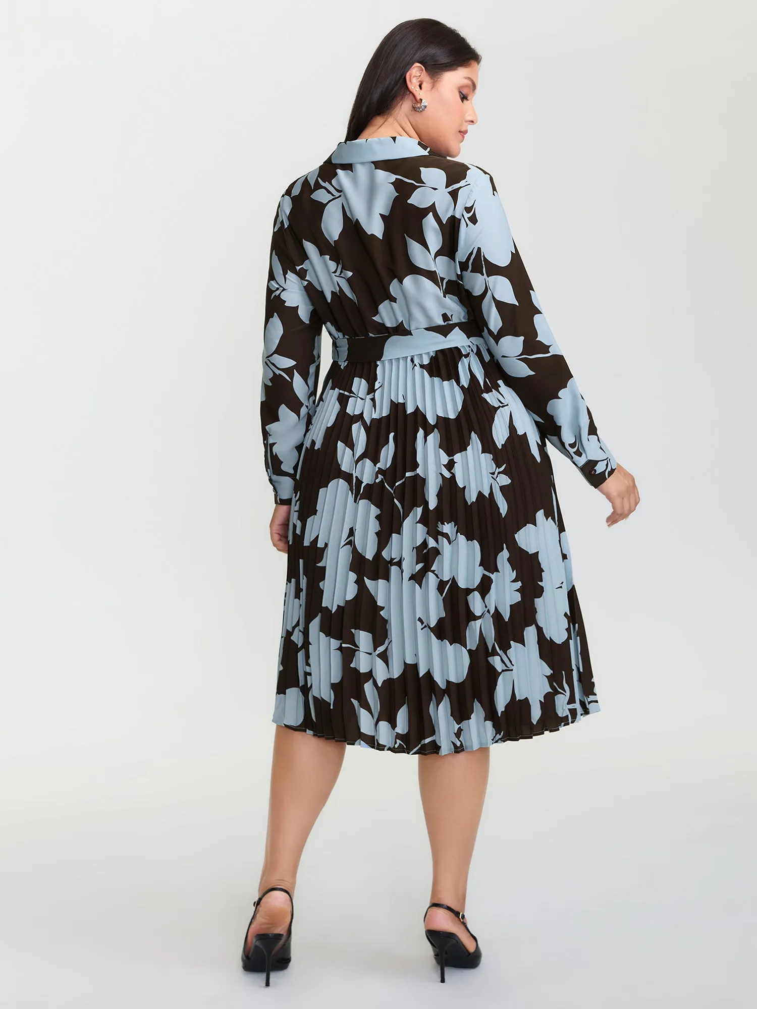 Monochrome Floral Pleated Belted Midi Dress sold by Bloomchic product image thumbnail 4