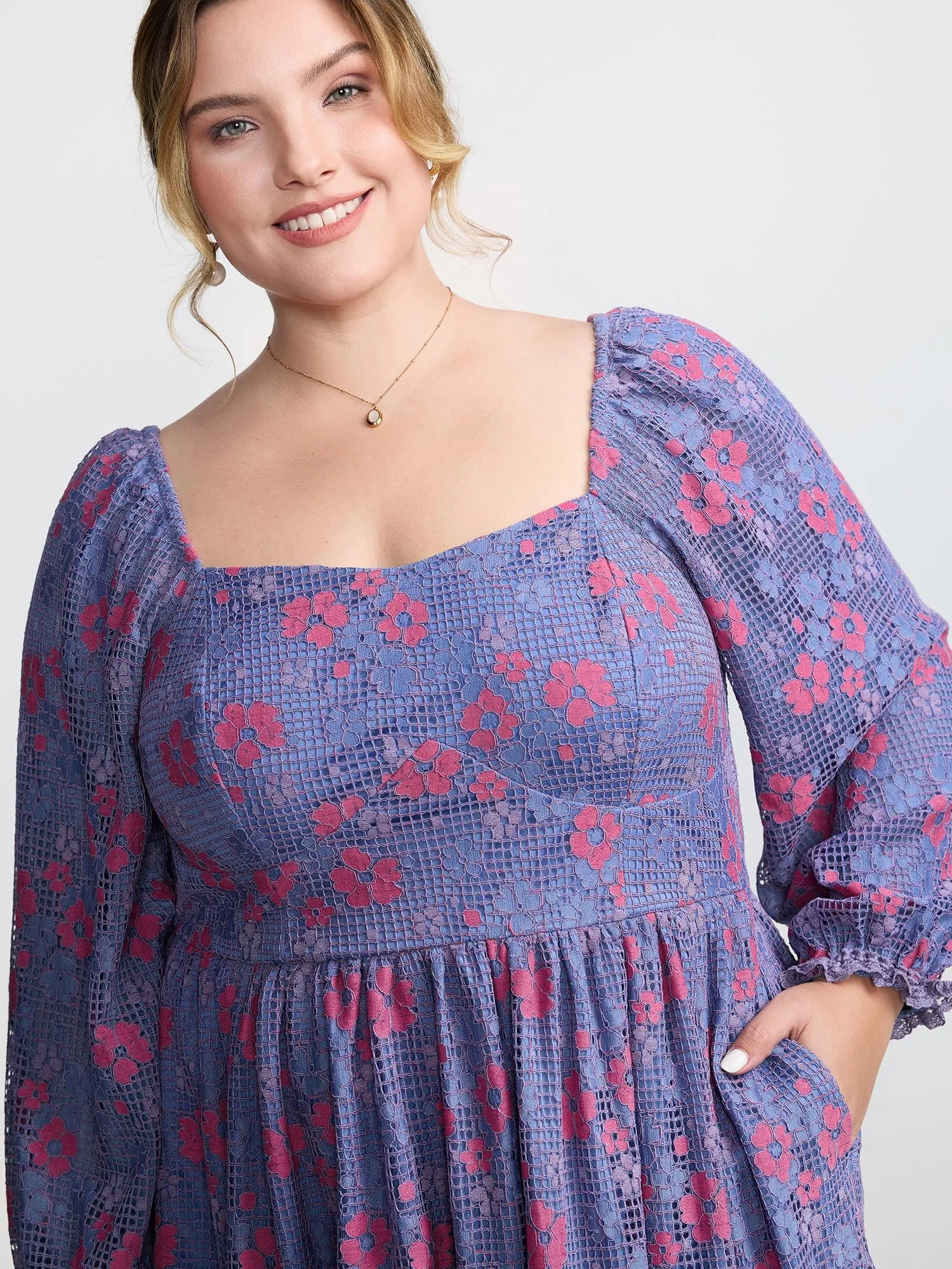 Floral Lace Stretchy Triangular Waist Midi Dress sold by Bloomchic product image thumbnail 2