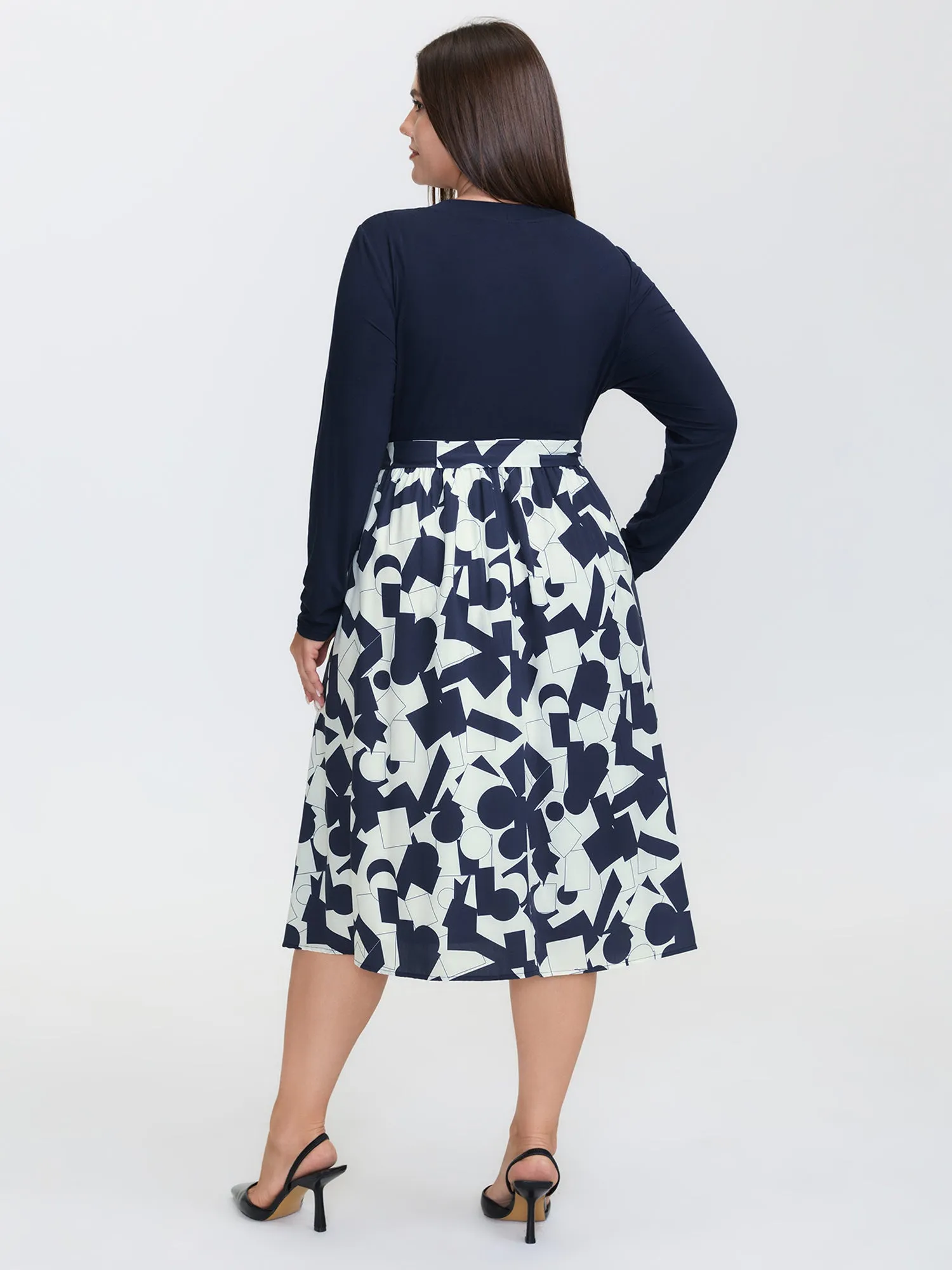 Supersoft Twist Neckline Floral Knit Midi Dress sold by Bloomchic product image thumbnail 4