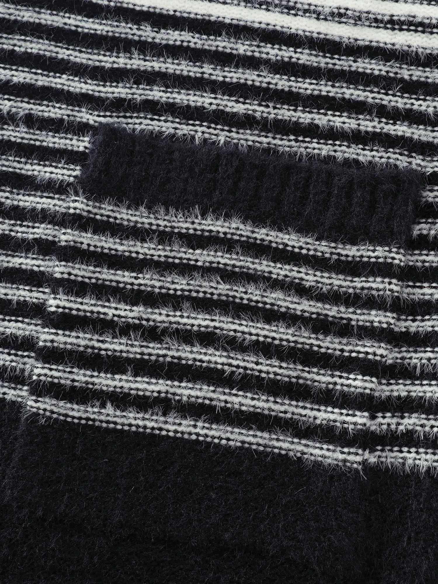 Colorblock Pockets Folded Collar Knit Cardigan sold by Bloomchic product image thumbnail 5