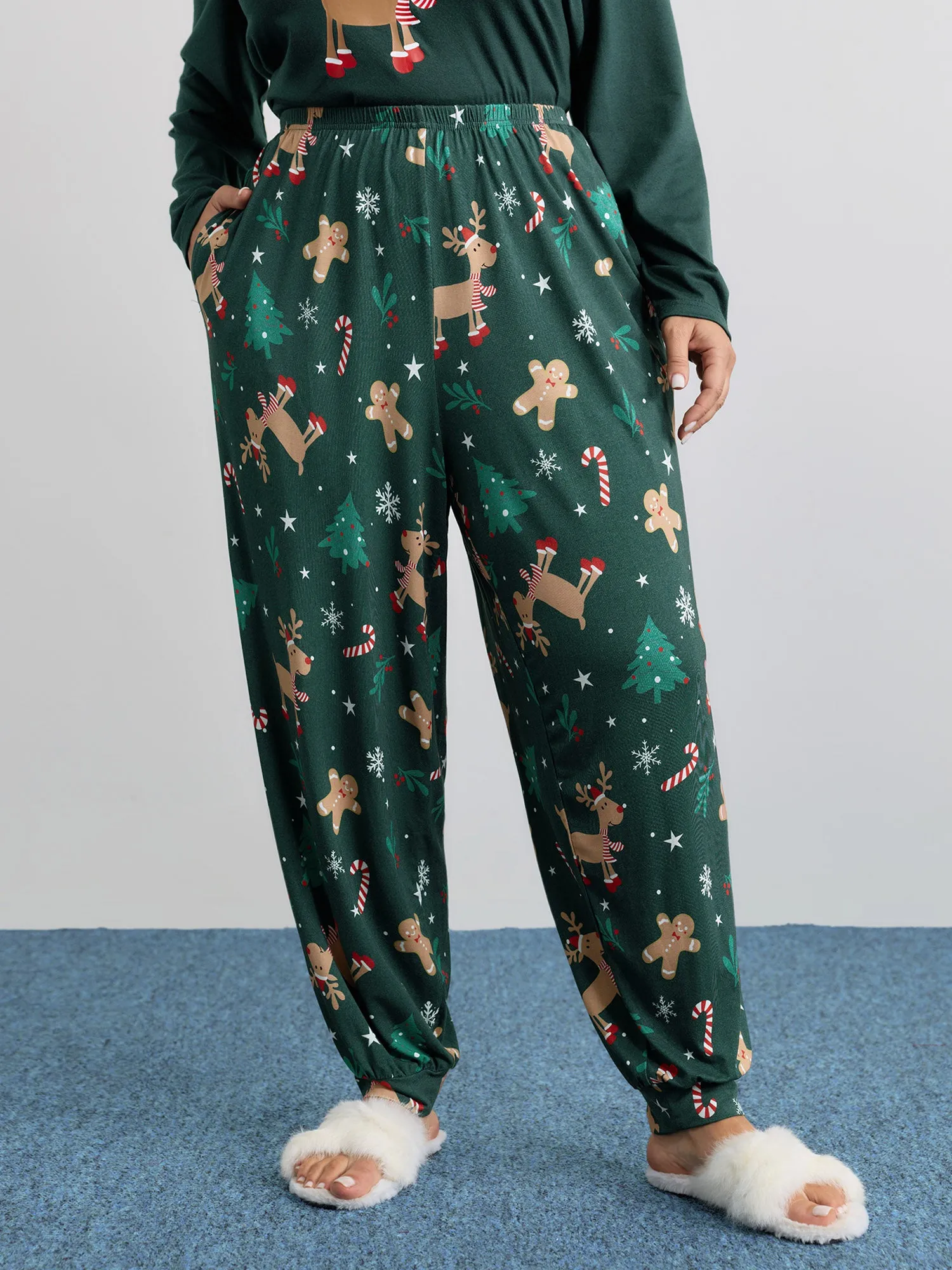Holiday Cozy Print Pockets Loungewear Set sold by Bloomchic product image thumbnail 3
