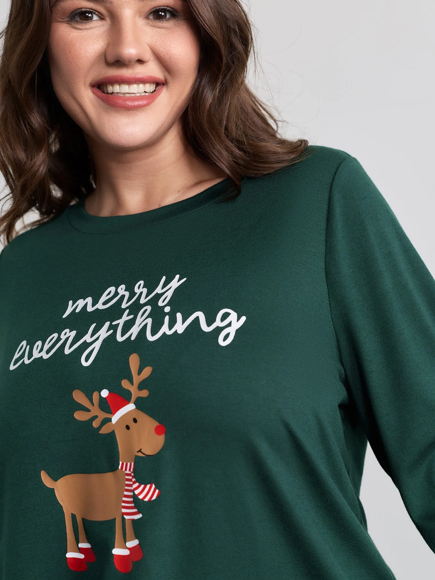 Holiday Cozy Print Pockets Loungewear Set sold by Bloomchic product image thumbnail 2