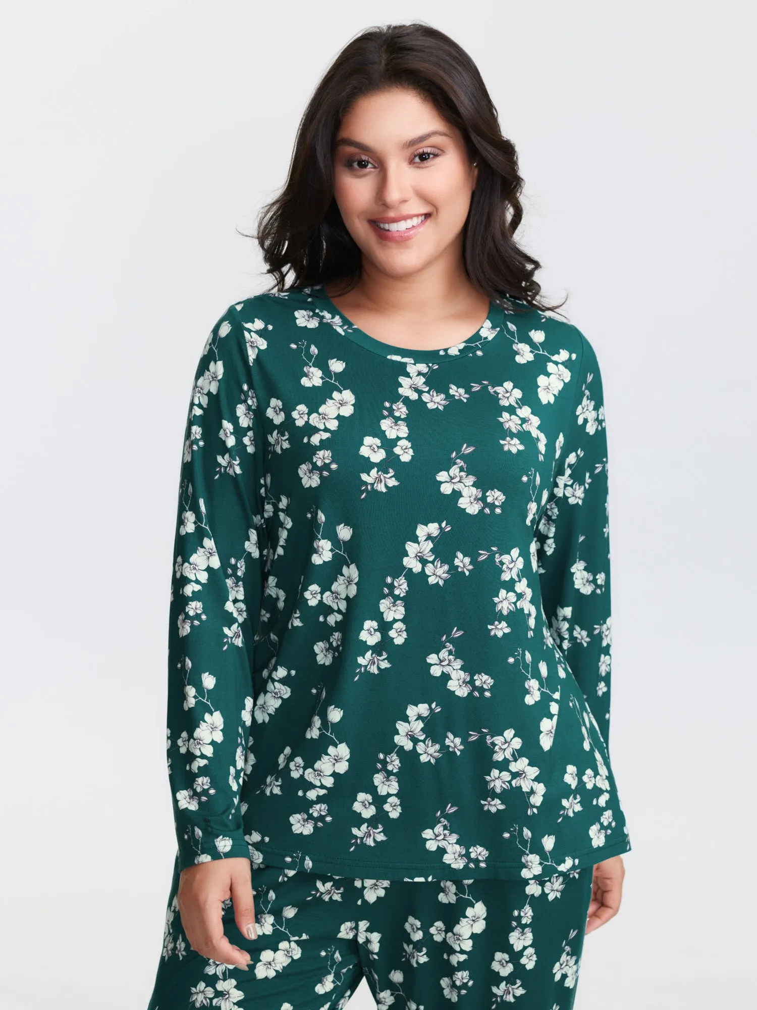 Monochrome Floral Print Loungewear Set sold by Bloomchic product image thumbnail 2