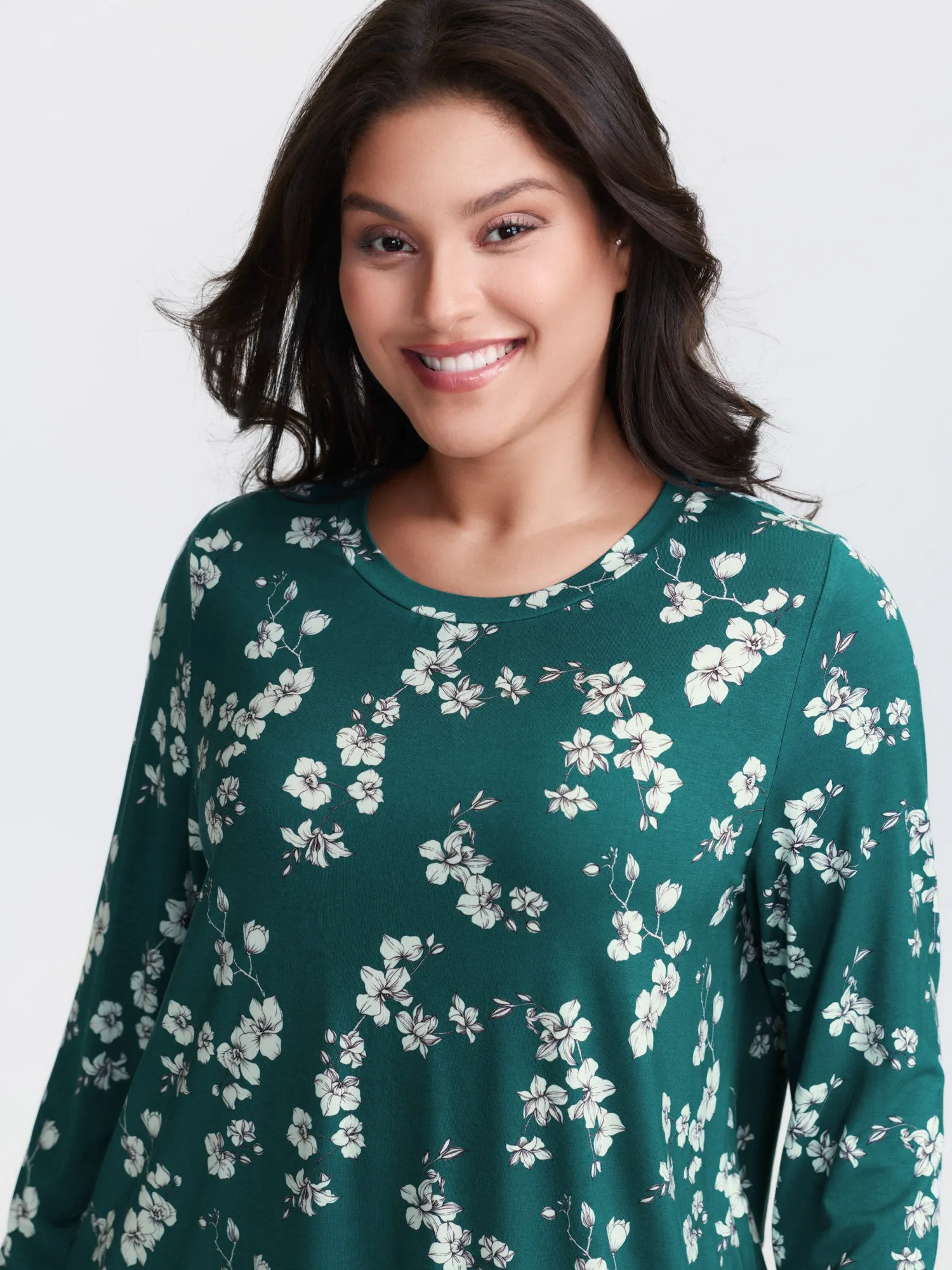 Monochrome Floral Print Loungewear Set sold by Bloomchic product image thumbnail 4