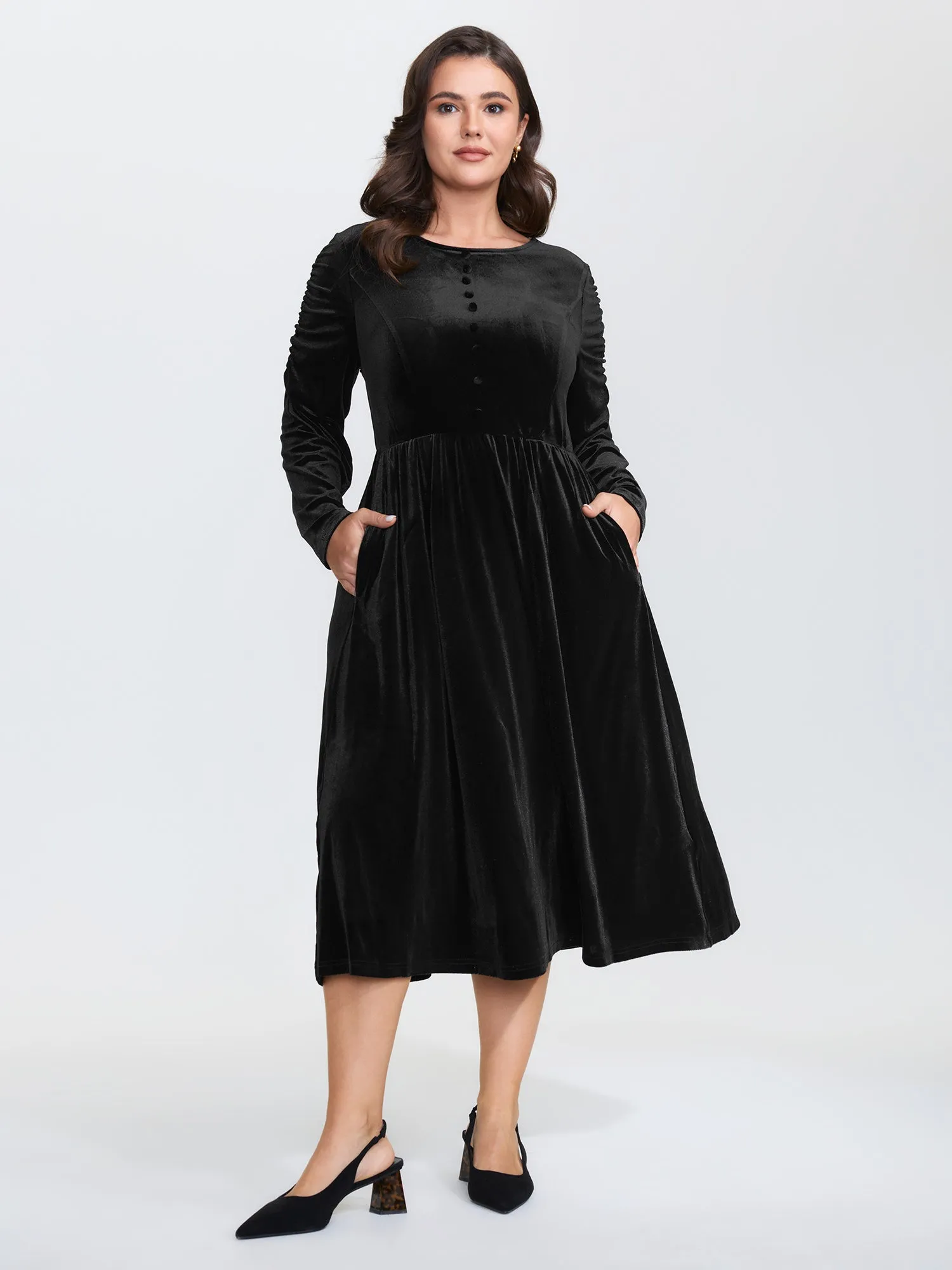 Sheer Lace Gathered Backless Midi Dress sold by Bloomchic product image thumbnail 2