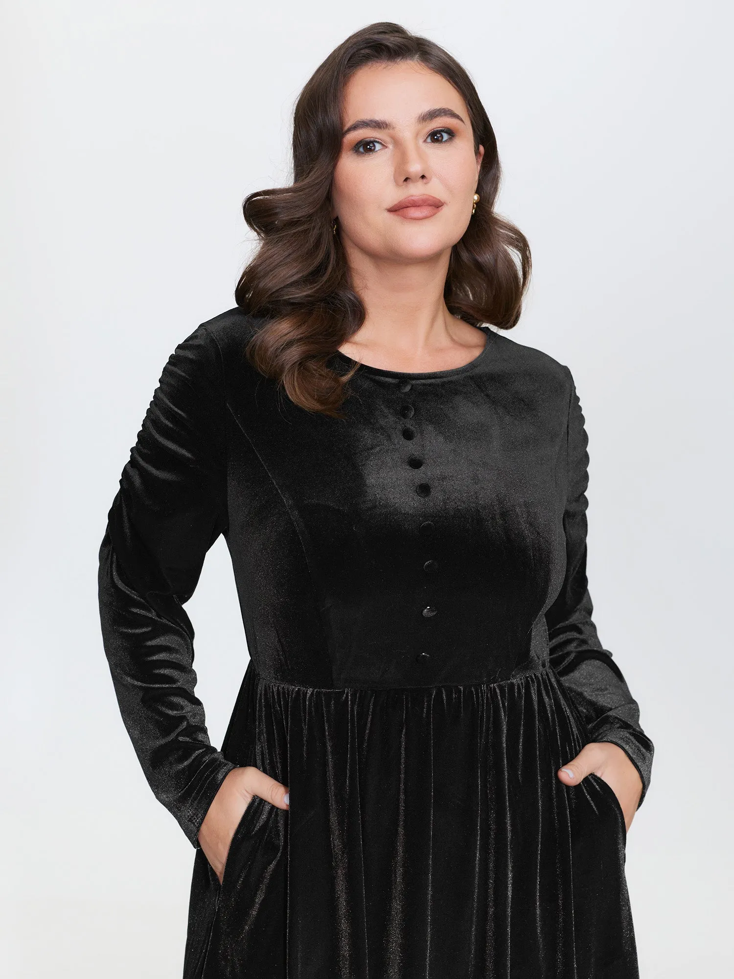 Sheer Lace Gathered Backless Midi Dress sold by Bloomchic product image thumbnail 3