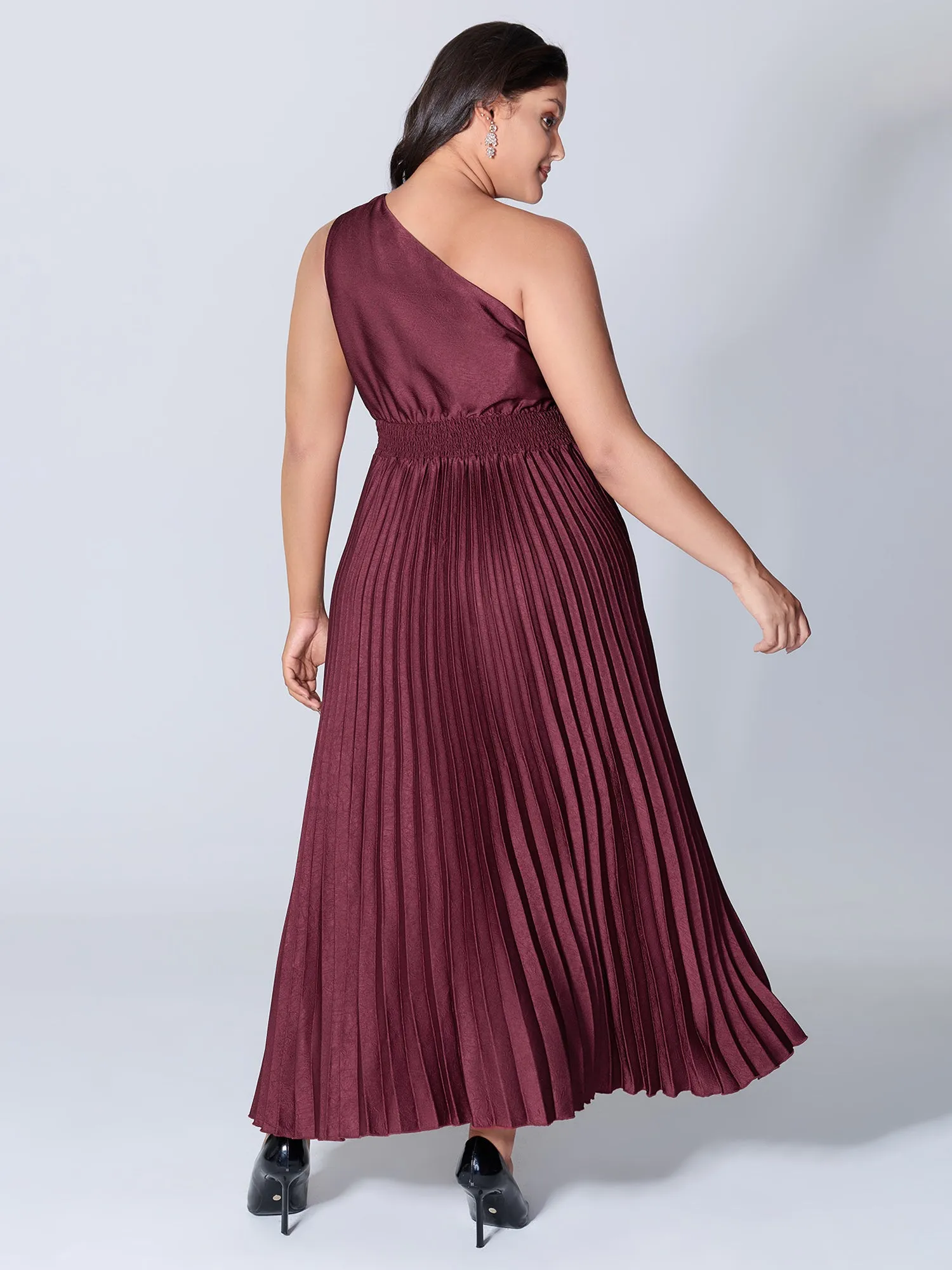 One-Shoulder Pleated Asymmetrical Hem Midi Dress sold by Bloomchic product image thumbnail 5