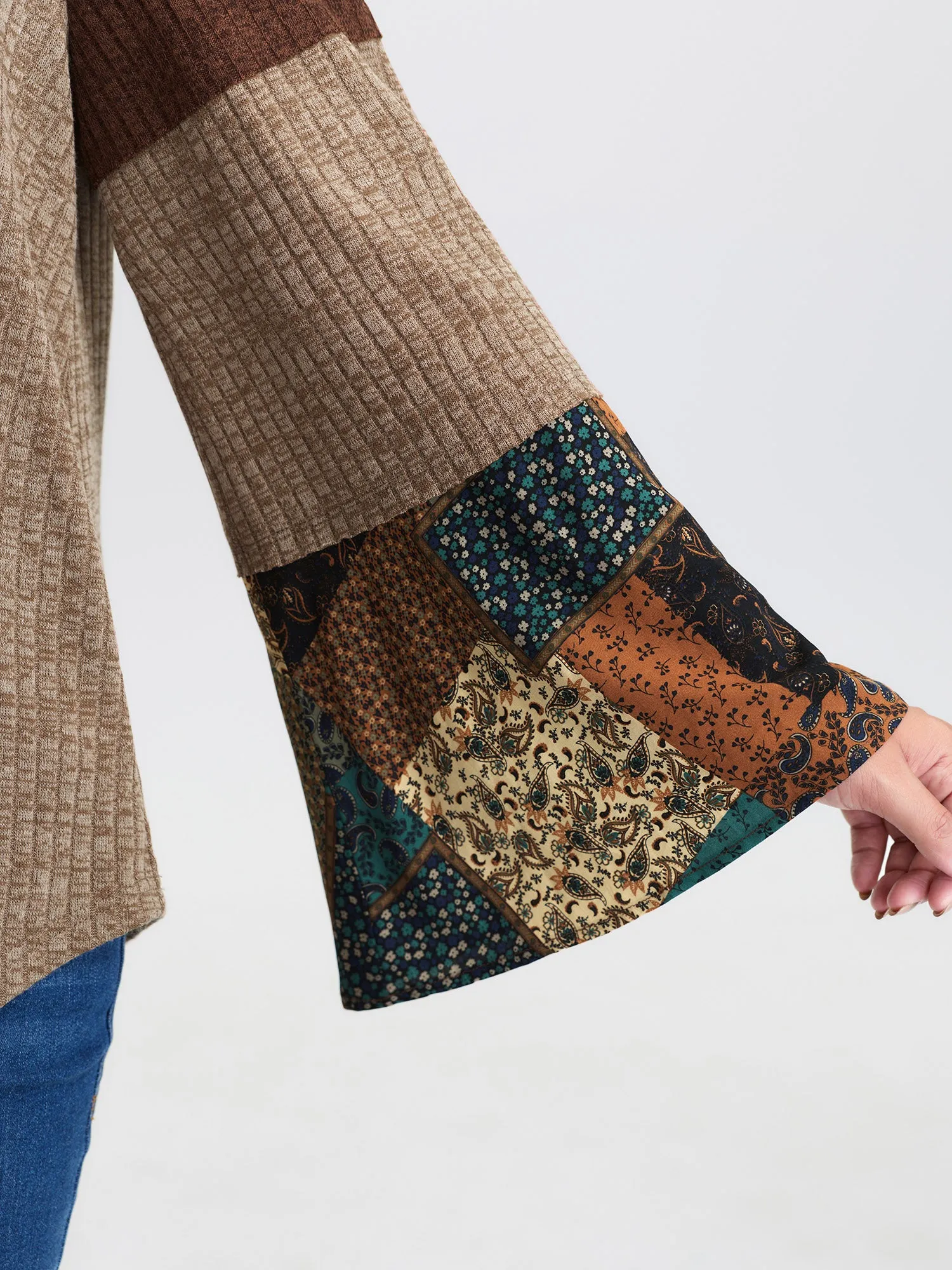 Colorblock Floral Spliced T-Shirt sold by Bloomchic product image thumbnail 3