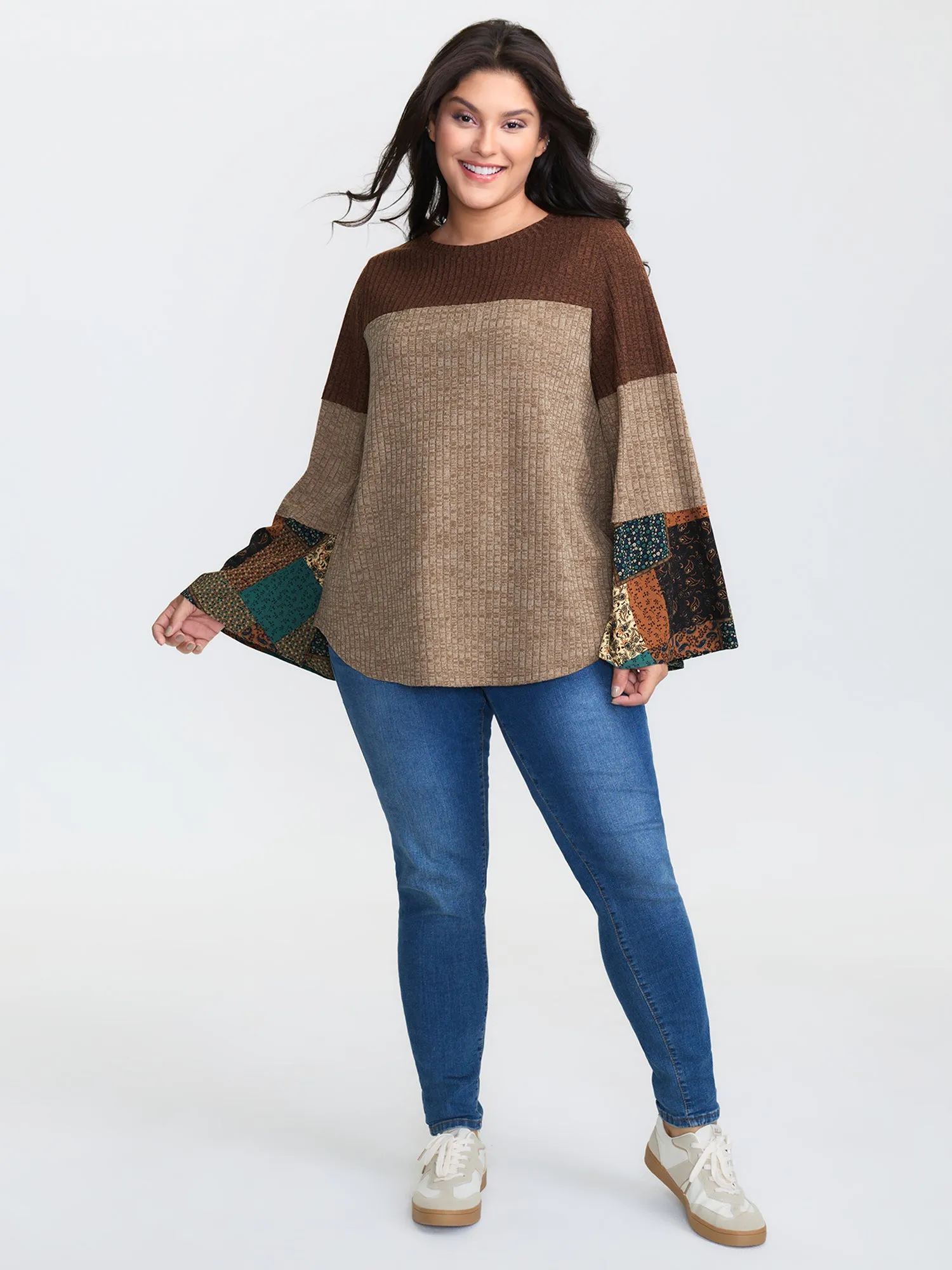 Colorblock Floral Spliced T-Shirt sold by Bloomchic product image thumbnail 2