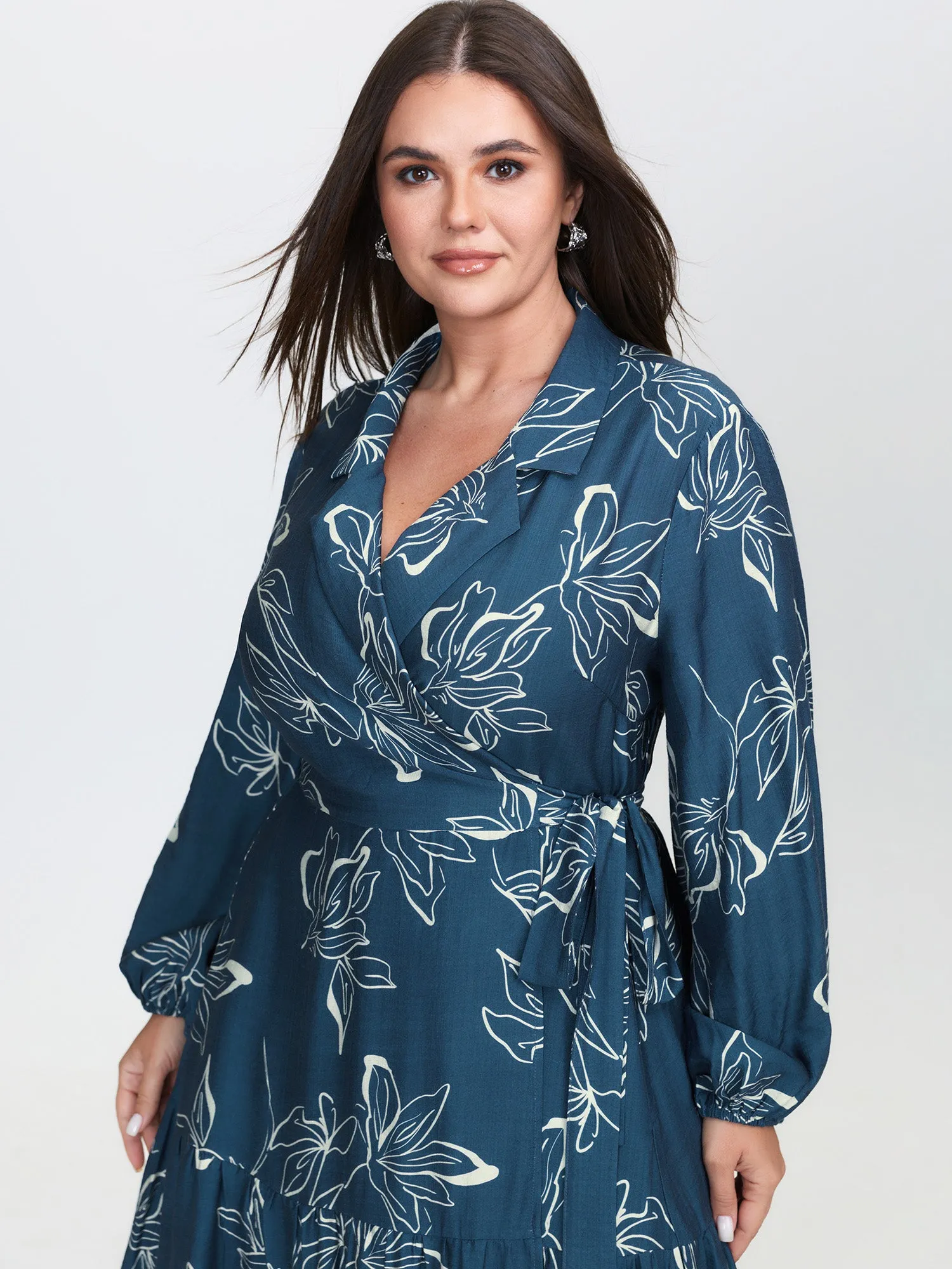 Silhouette Flower Print Wrap Neck Midi Dress sold by Bloomchic product image thumbnail 2