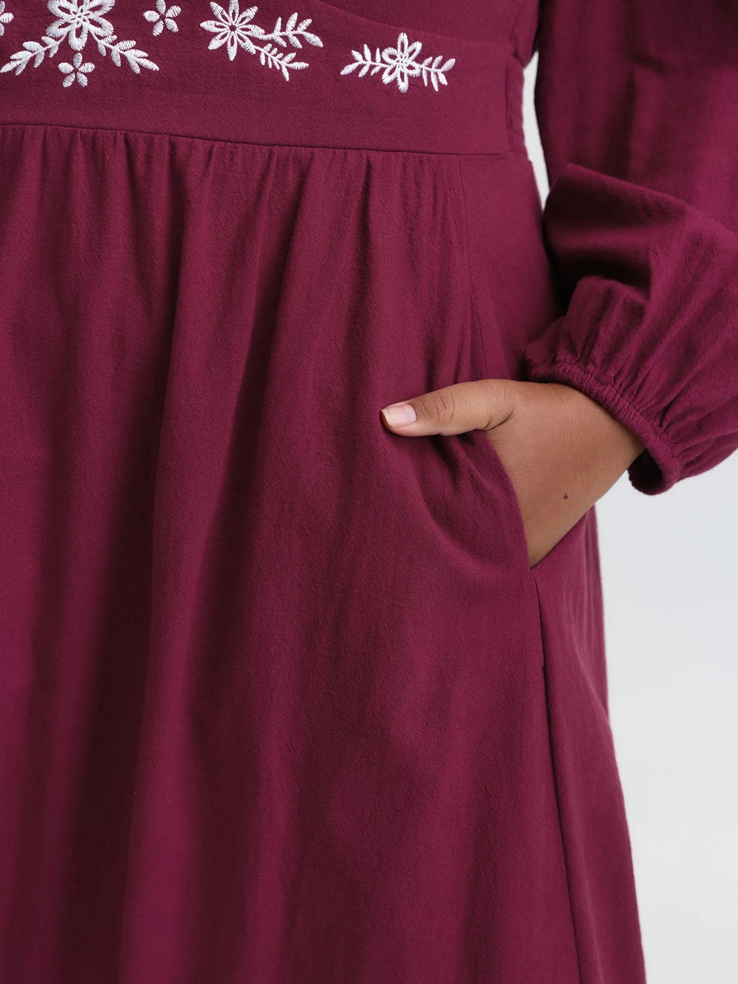 Embroidered Waistline Pockets Flowy Maxi Dress sold by Bloomchic product image thumbnail 4