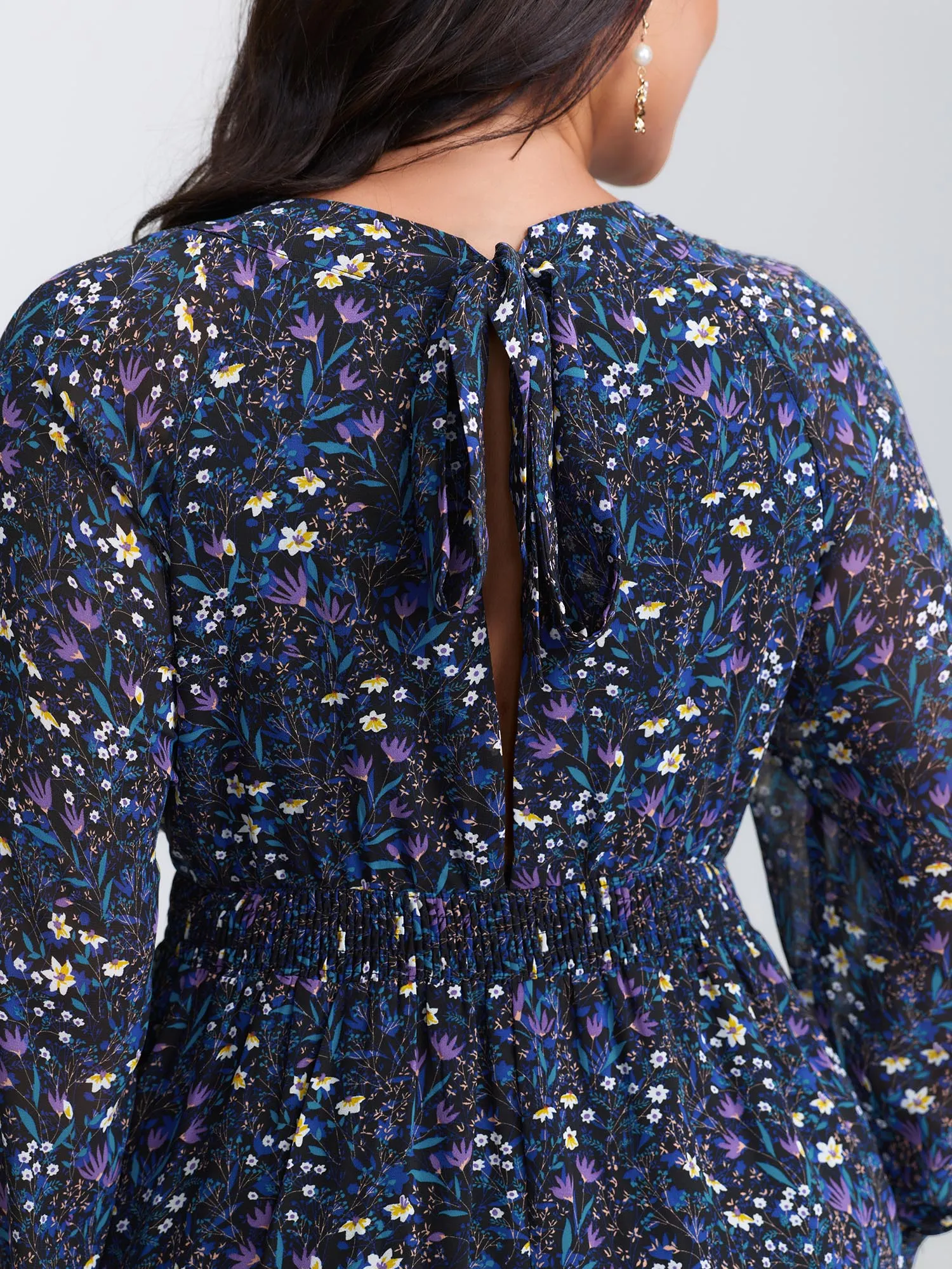 Floral Back-Tie Pockets Midi Dress sold by Bloomchic product image thumbnail 2