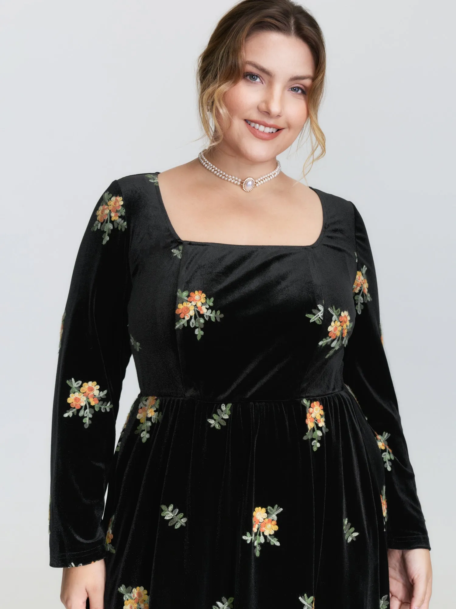Velvet Floral Embroidered Pockets Midi Dress sold by Bloomchic product image thumbnail 2