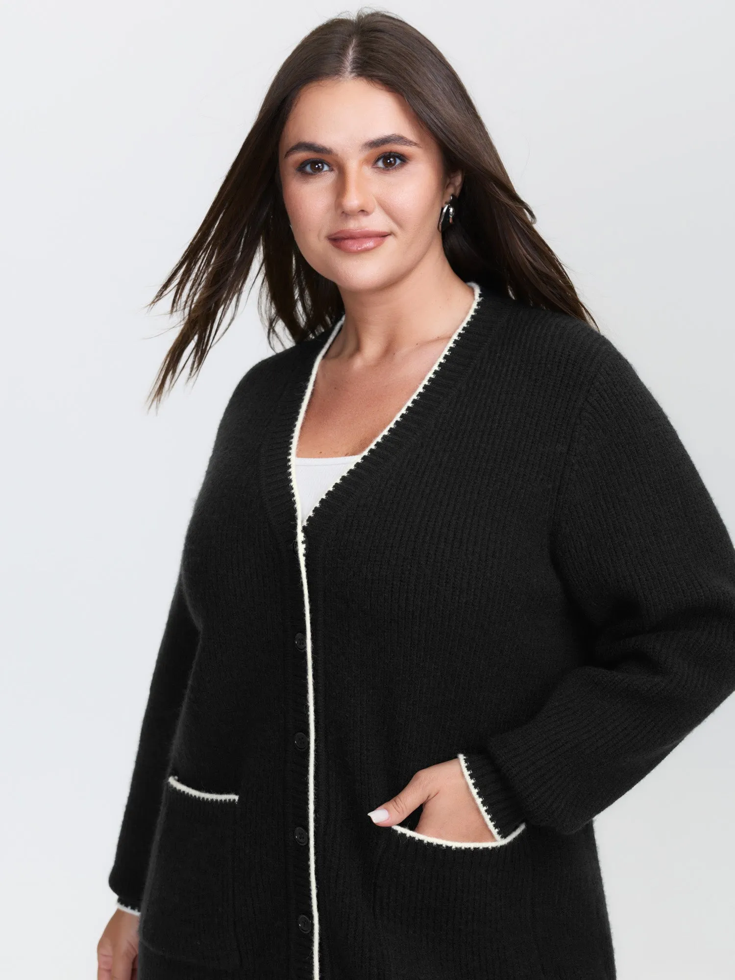 Color Contrast Edged V-Neck Knit Cardigan sold by Bloomchic product image thumbnail 3