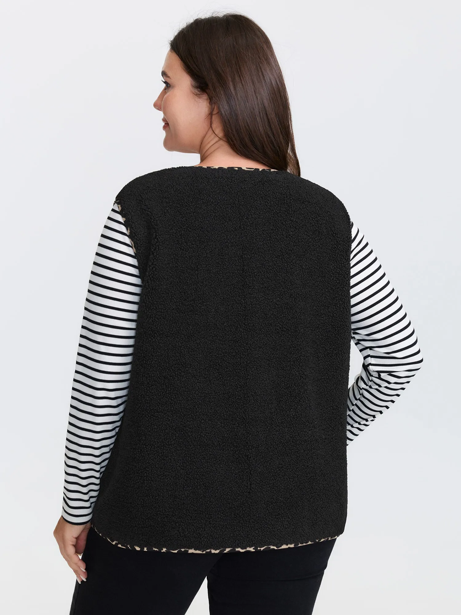 Faux Shearling Patchwork Leopard Edge Vest sold by Bloomchic product image thumbnail 5